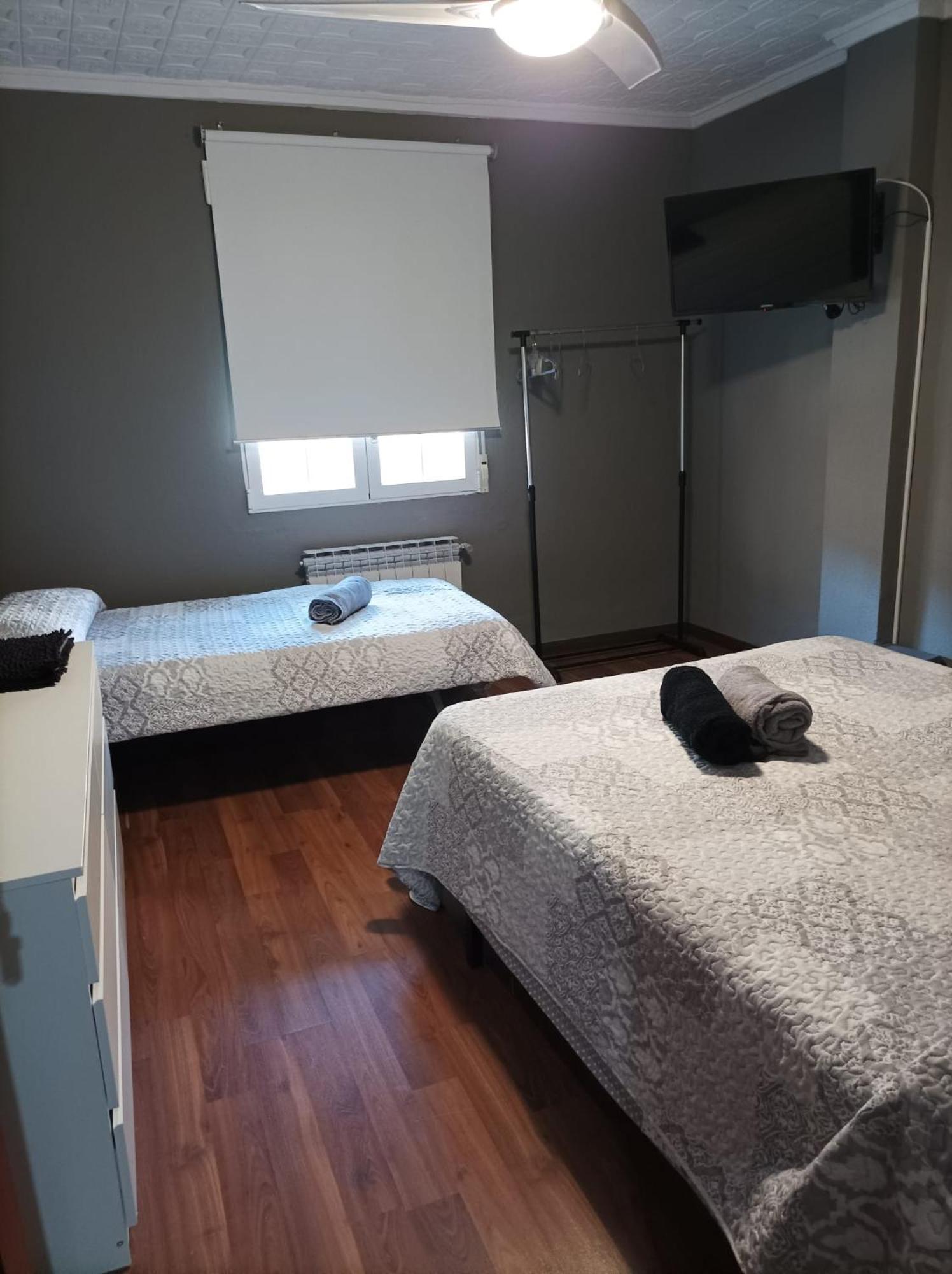 Double Room With Shared Bathroom photo 3