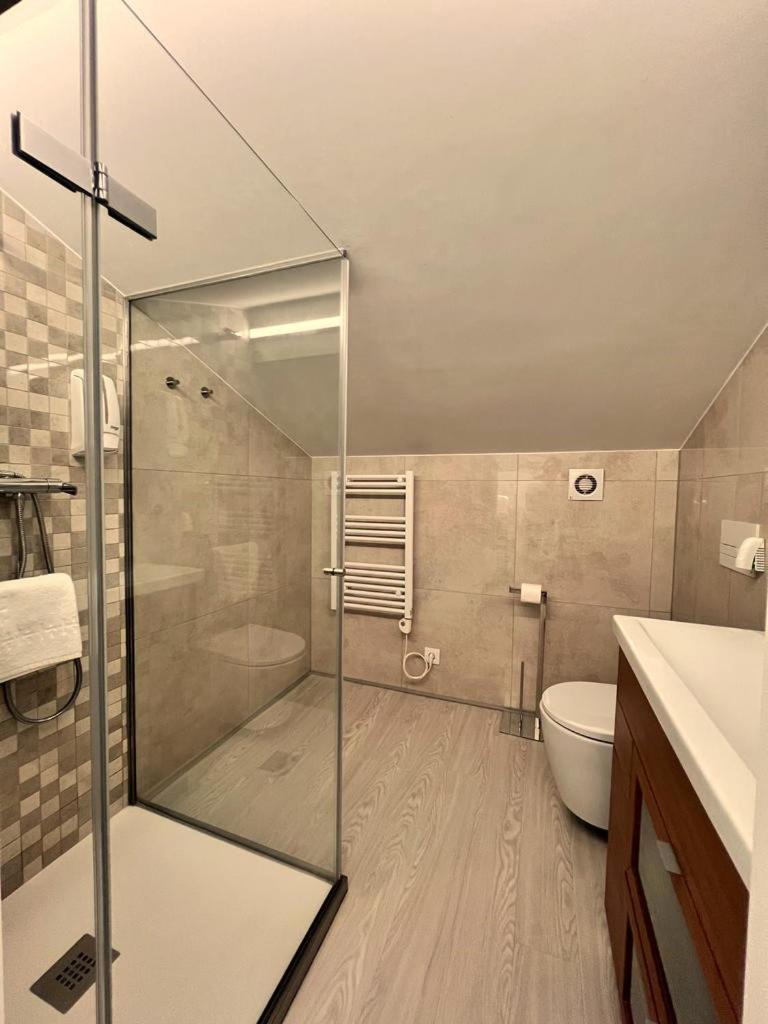 Deluxe Double Room - Photo 8