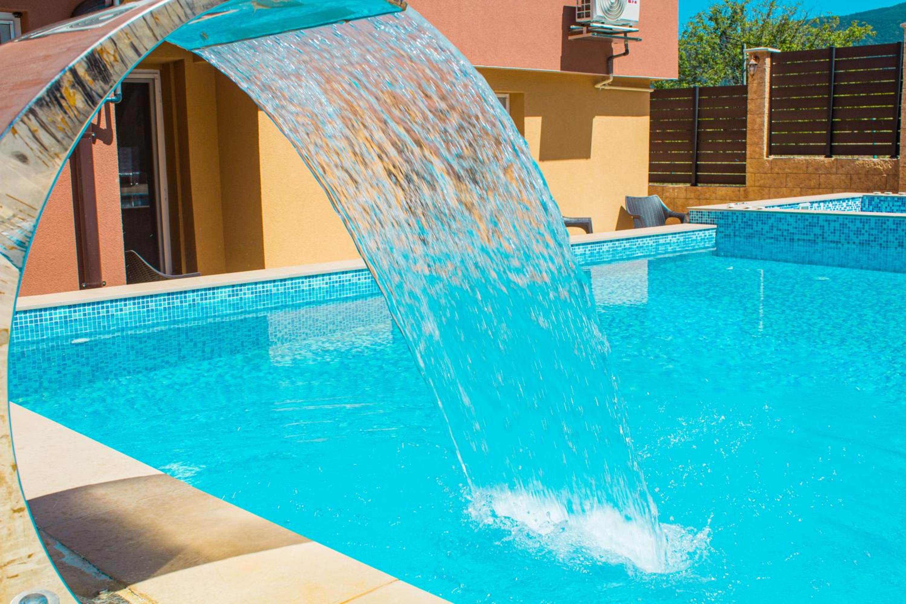 Villa photo 2