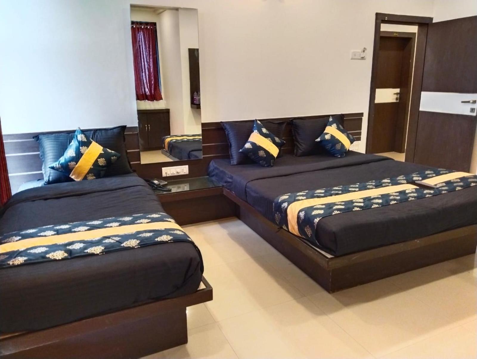 Standard Triple Room photo 2