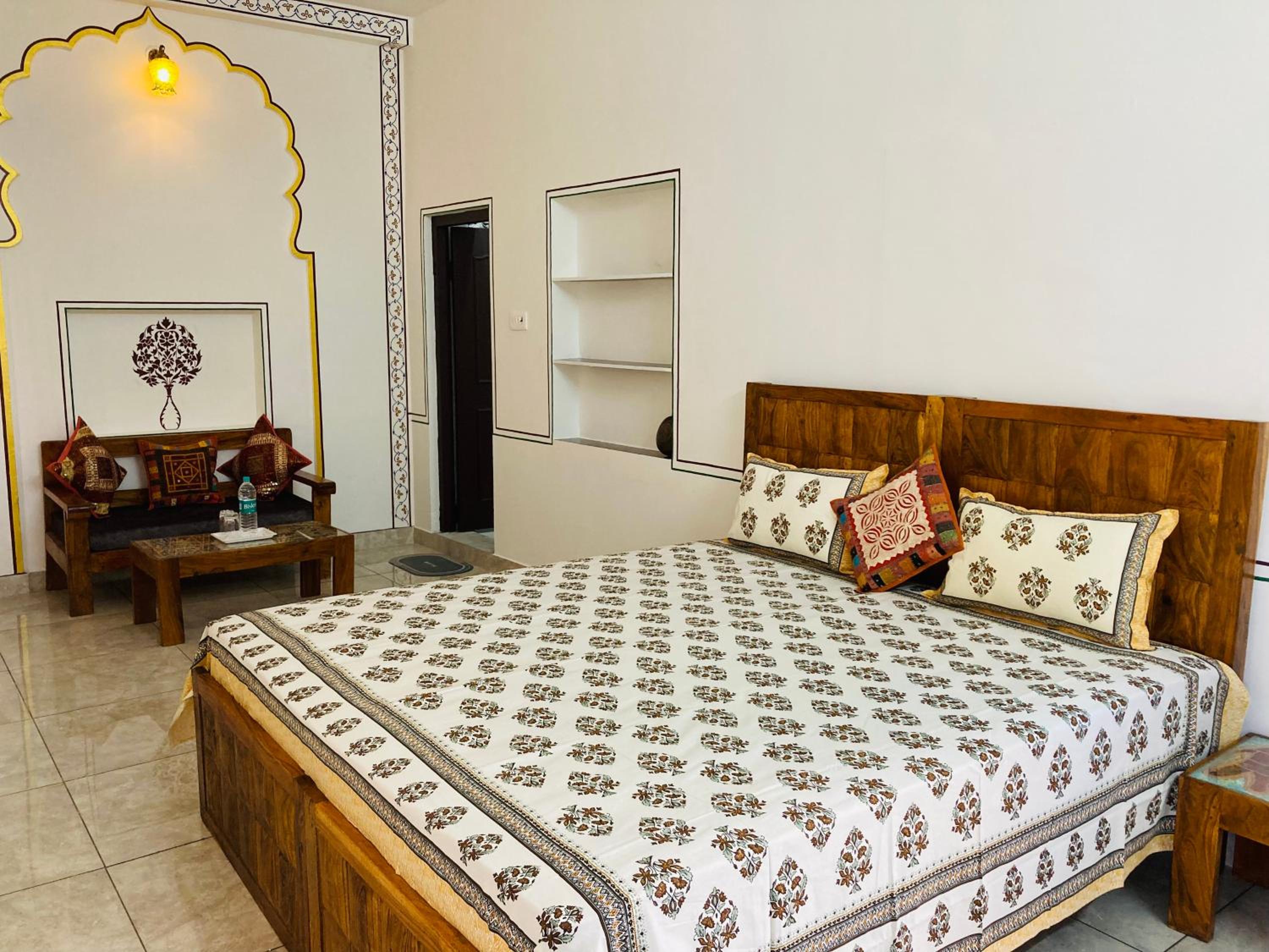 King Room with Balcony photo 1