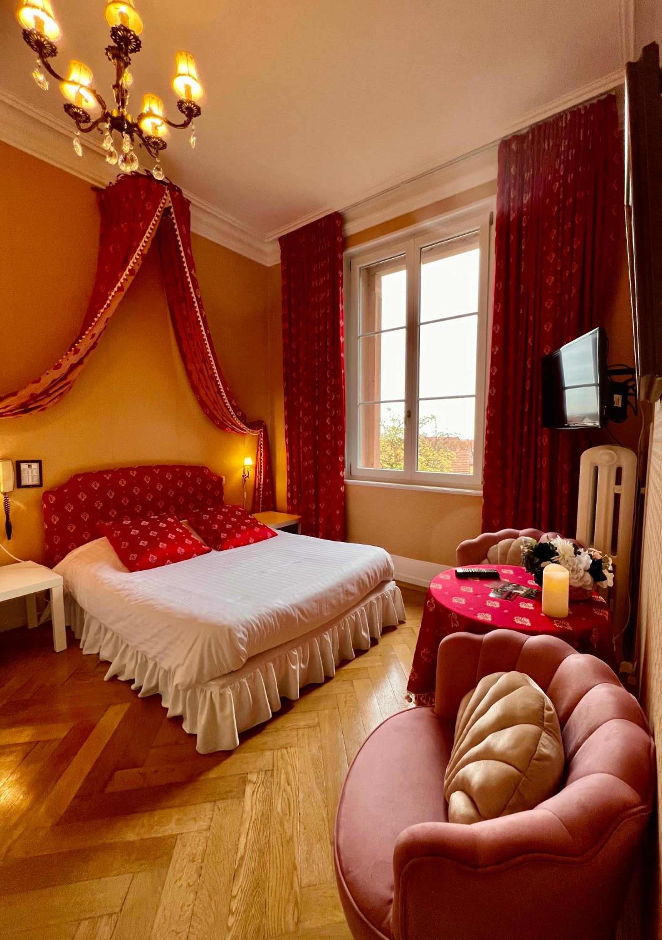 Romantic Double or Twin Room - Photo 1