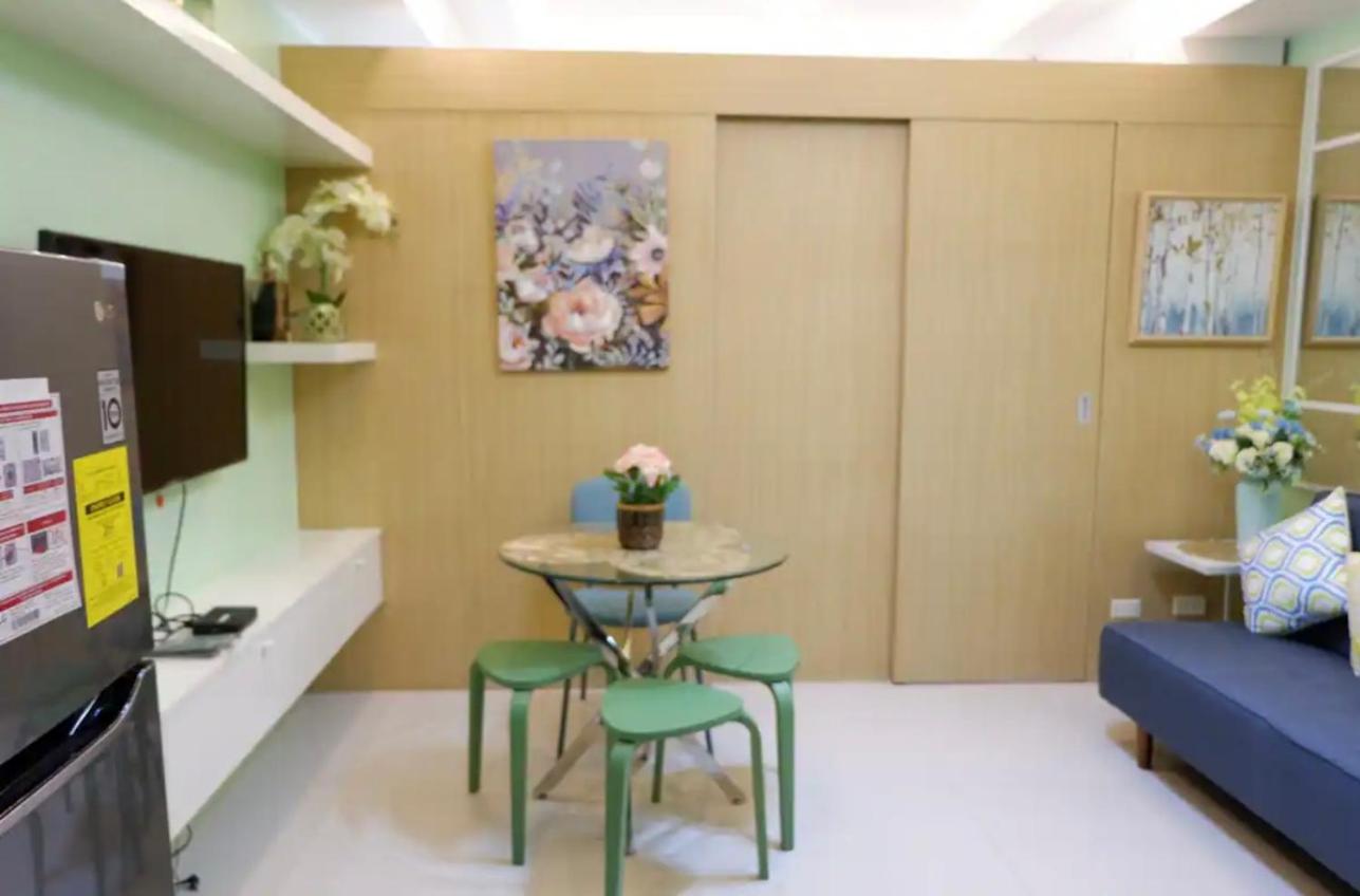 Deluxe Studio