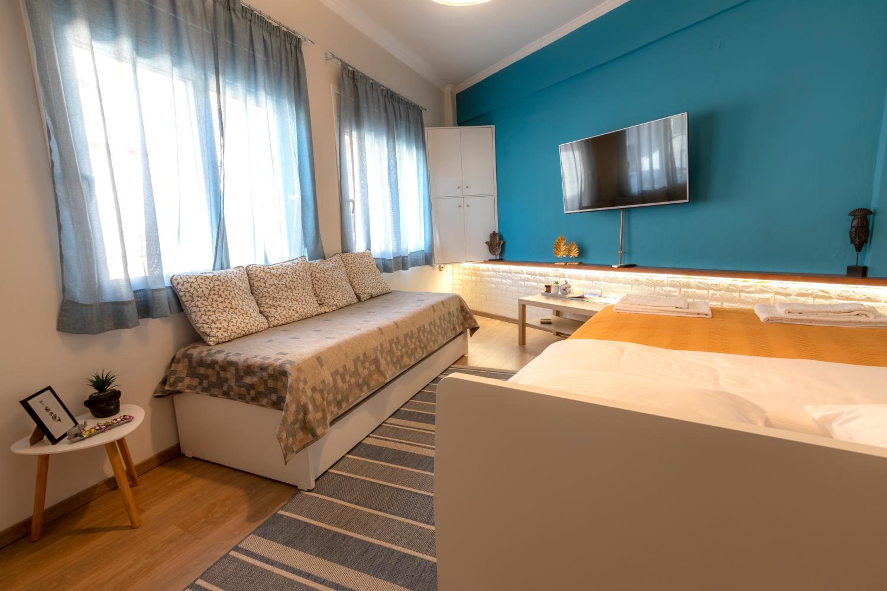 One-Bedroom Apartment photo 2