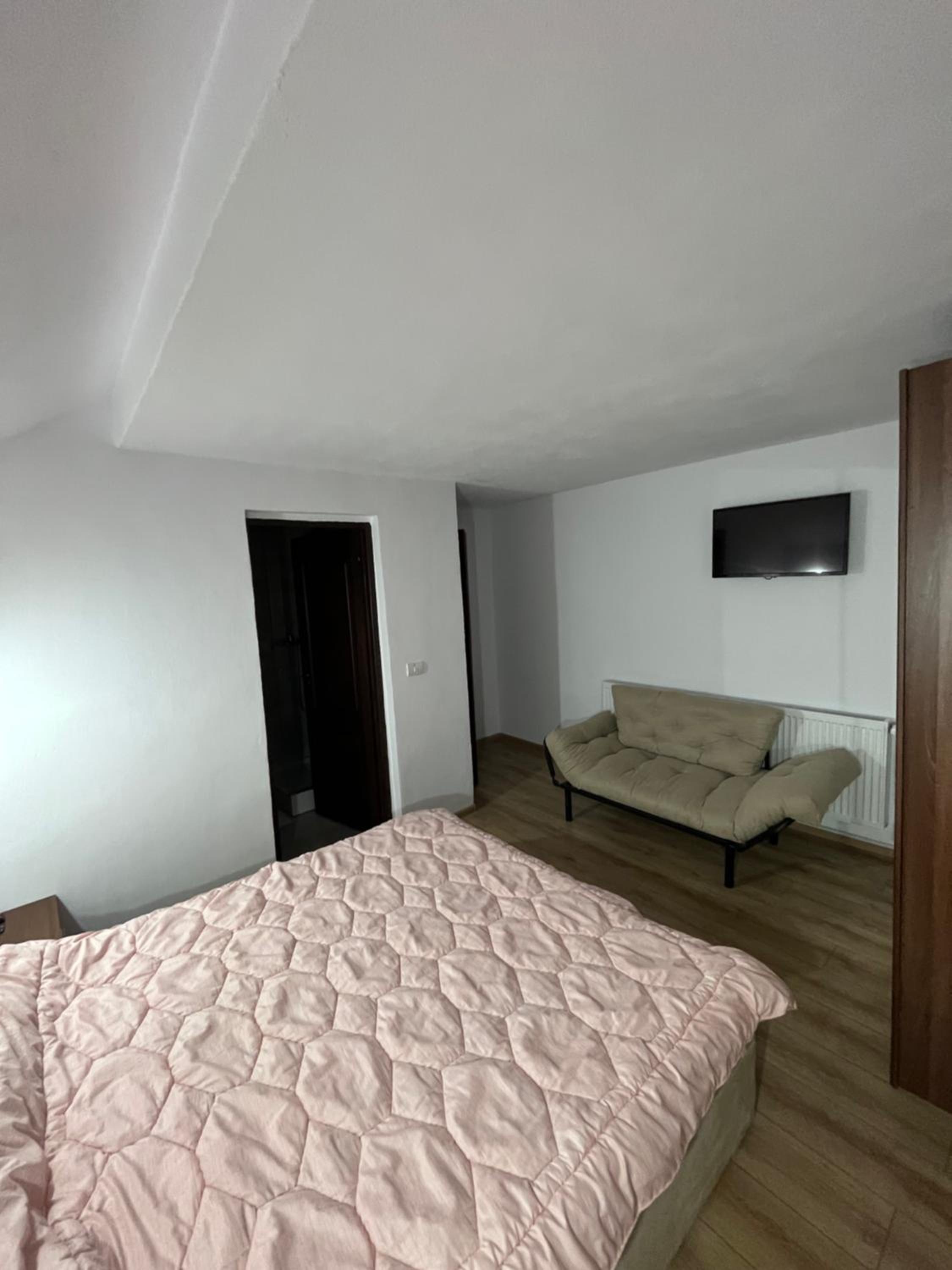 King Room with Balcony photo 2