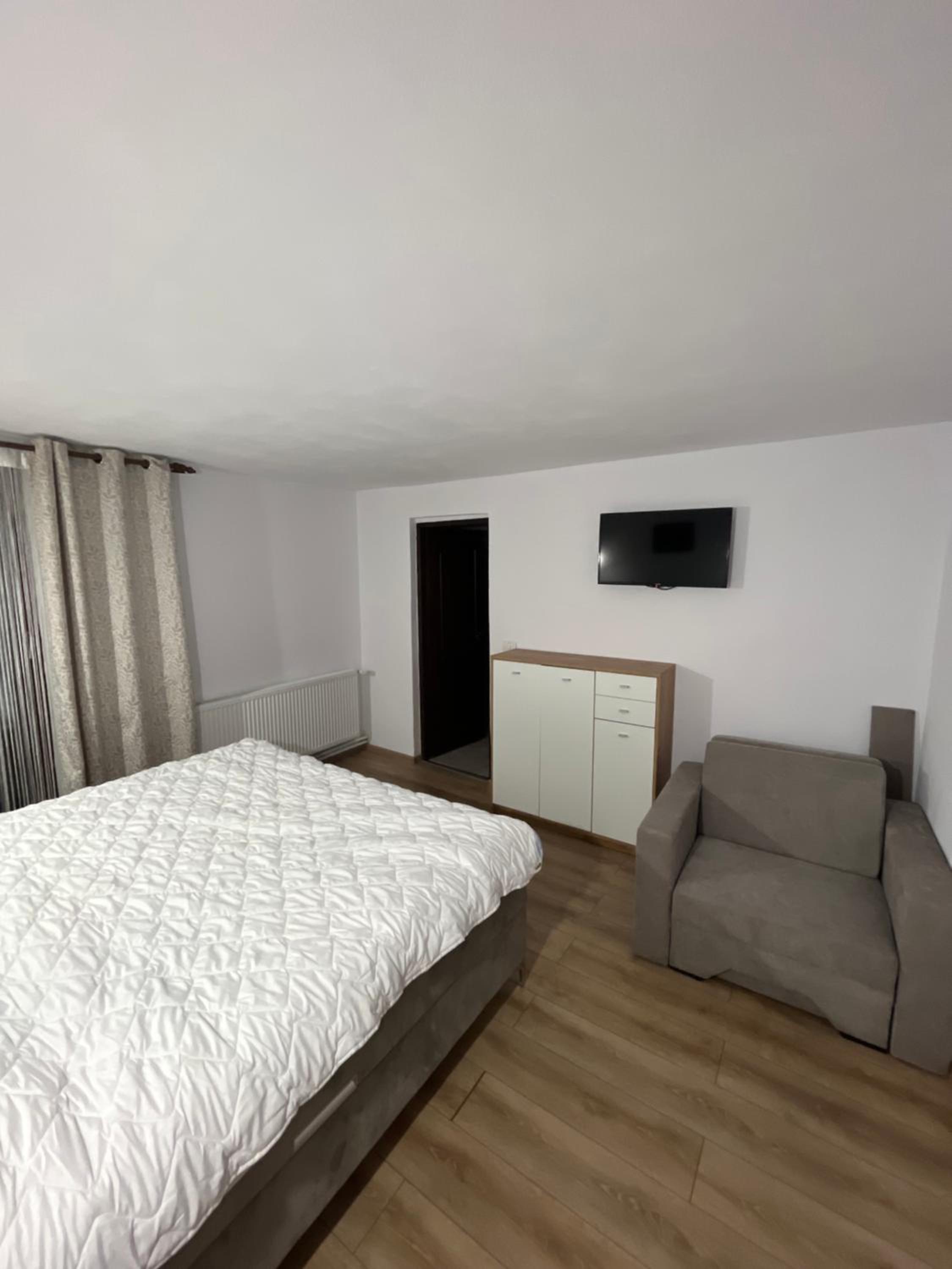 King Room with Balcony photo 2