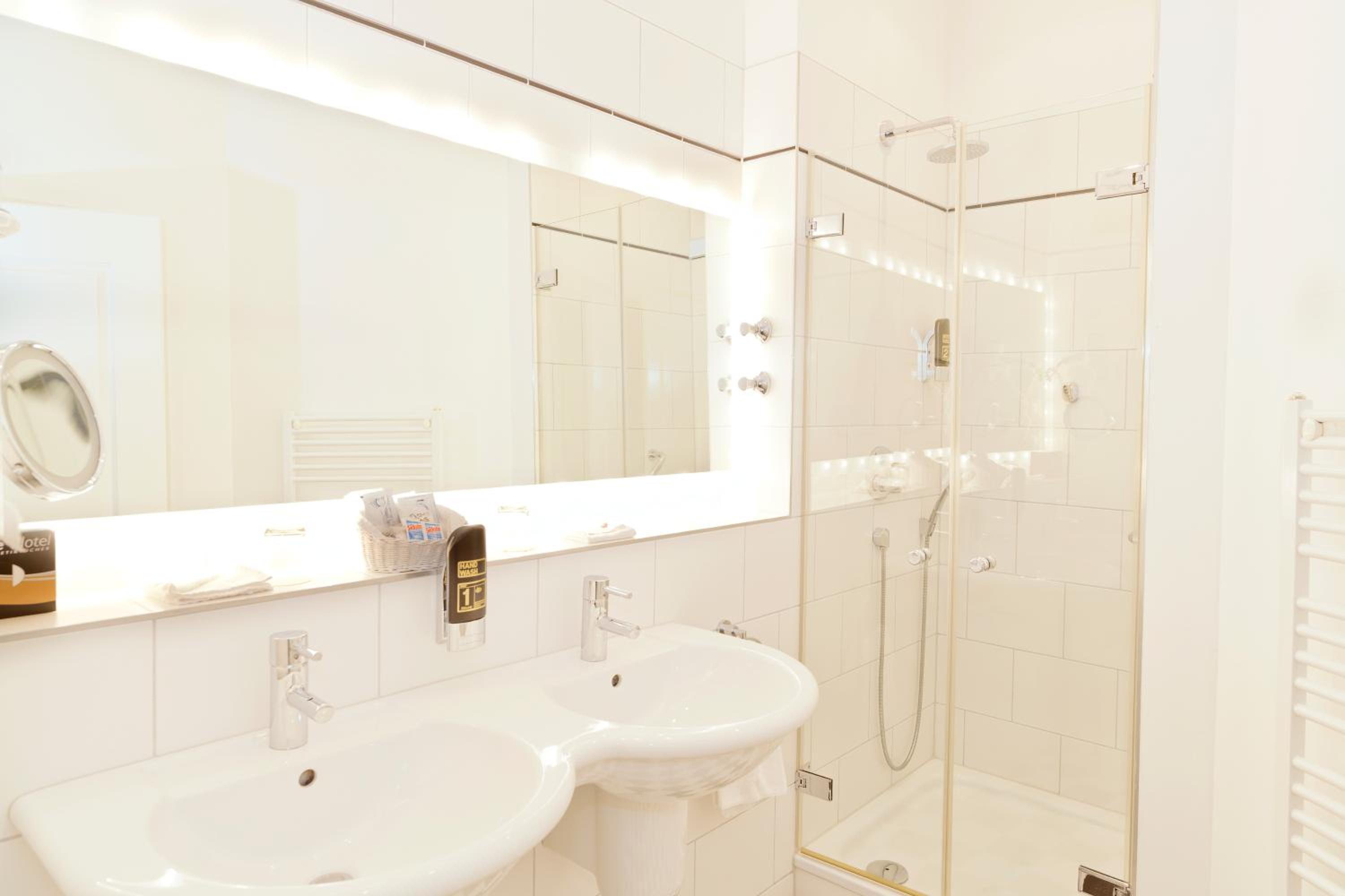Superior Double Room - Photo 6