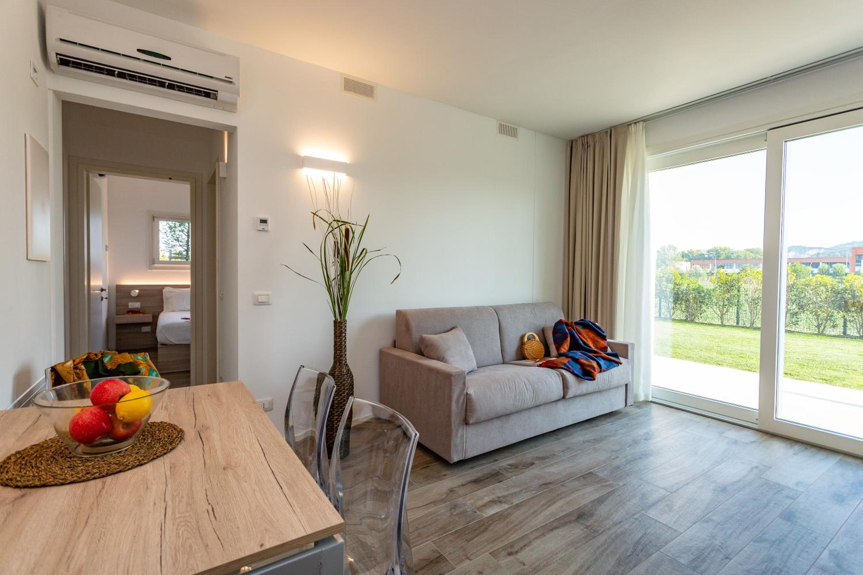 Apartment with Garden View