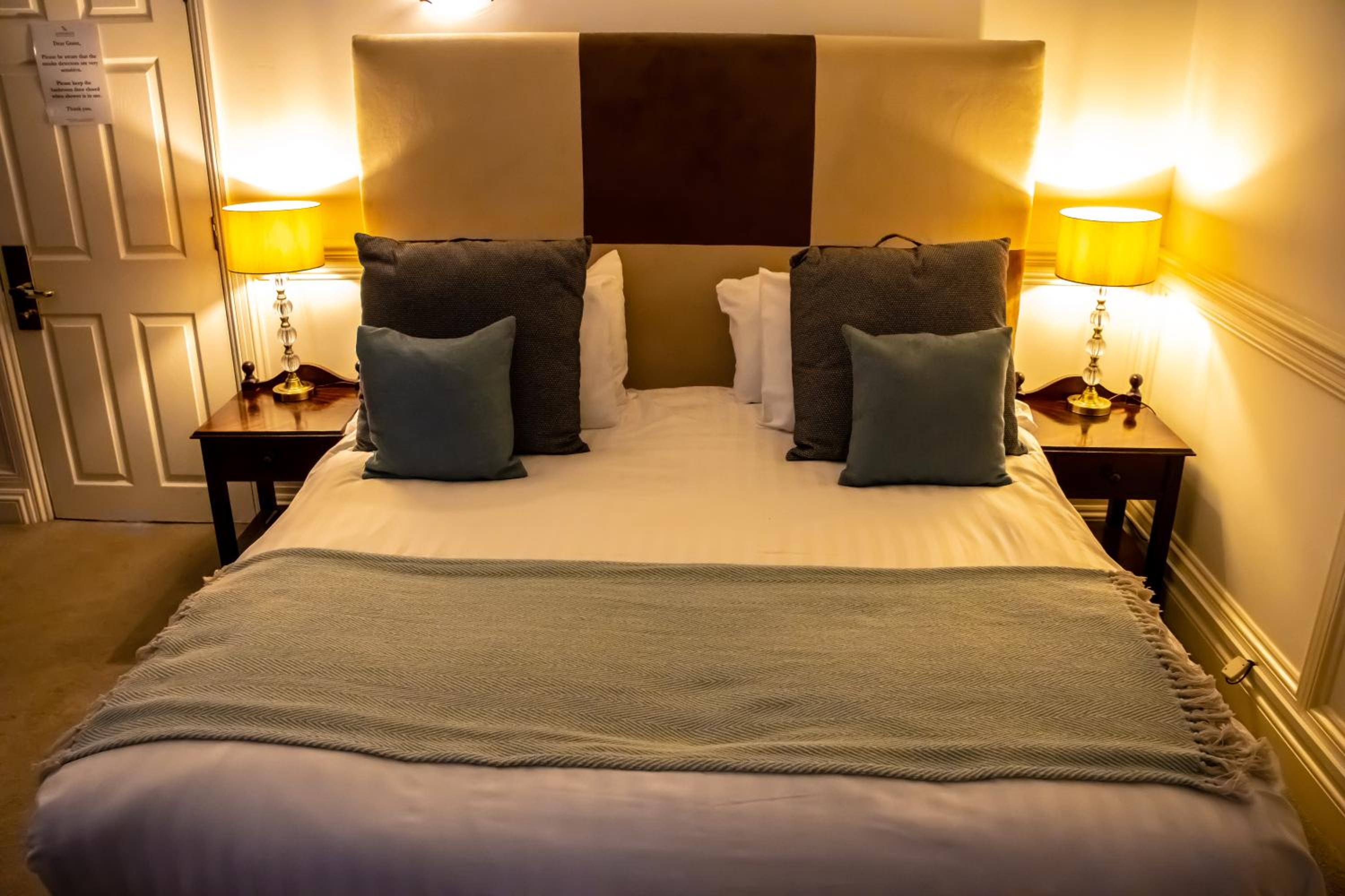 Large Double Room photo 1