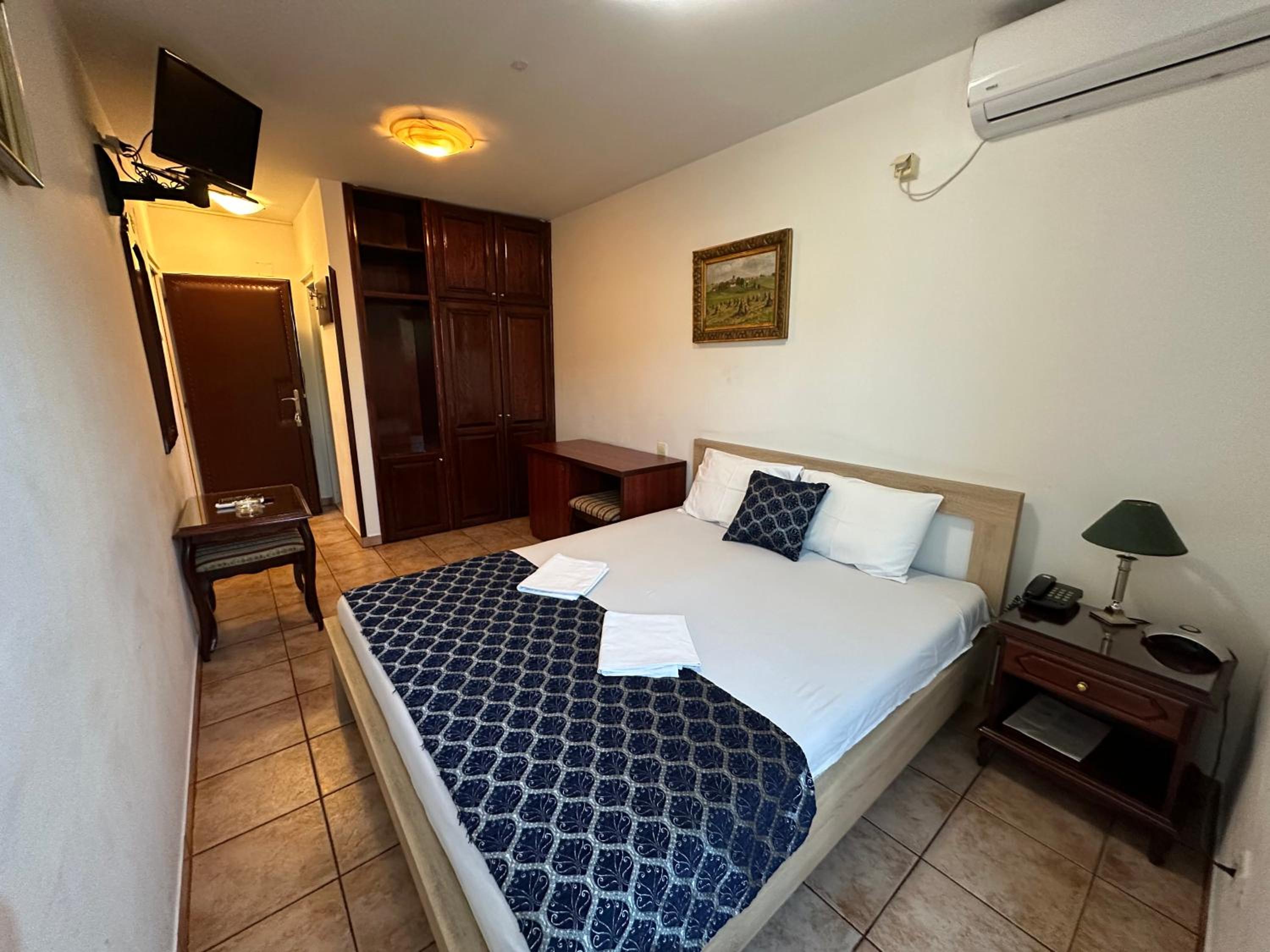 Double Room with Balcony photo 3