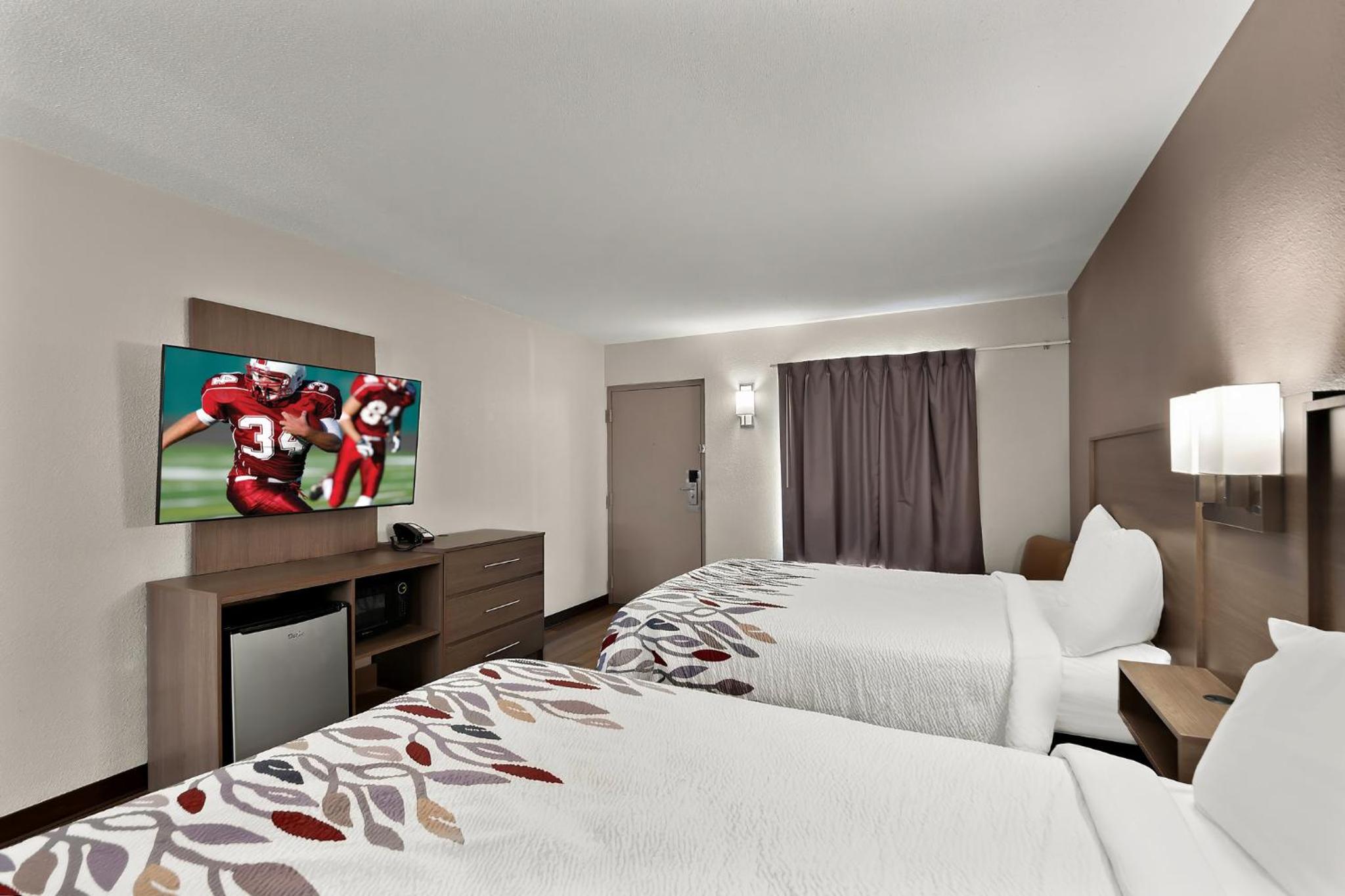 Deluxe Room with Two Queen Beds Second Floor Non-Smoking - Photo 6