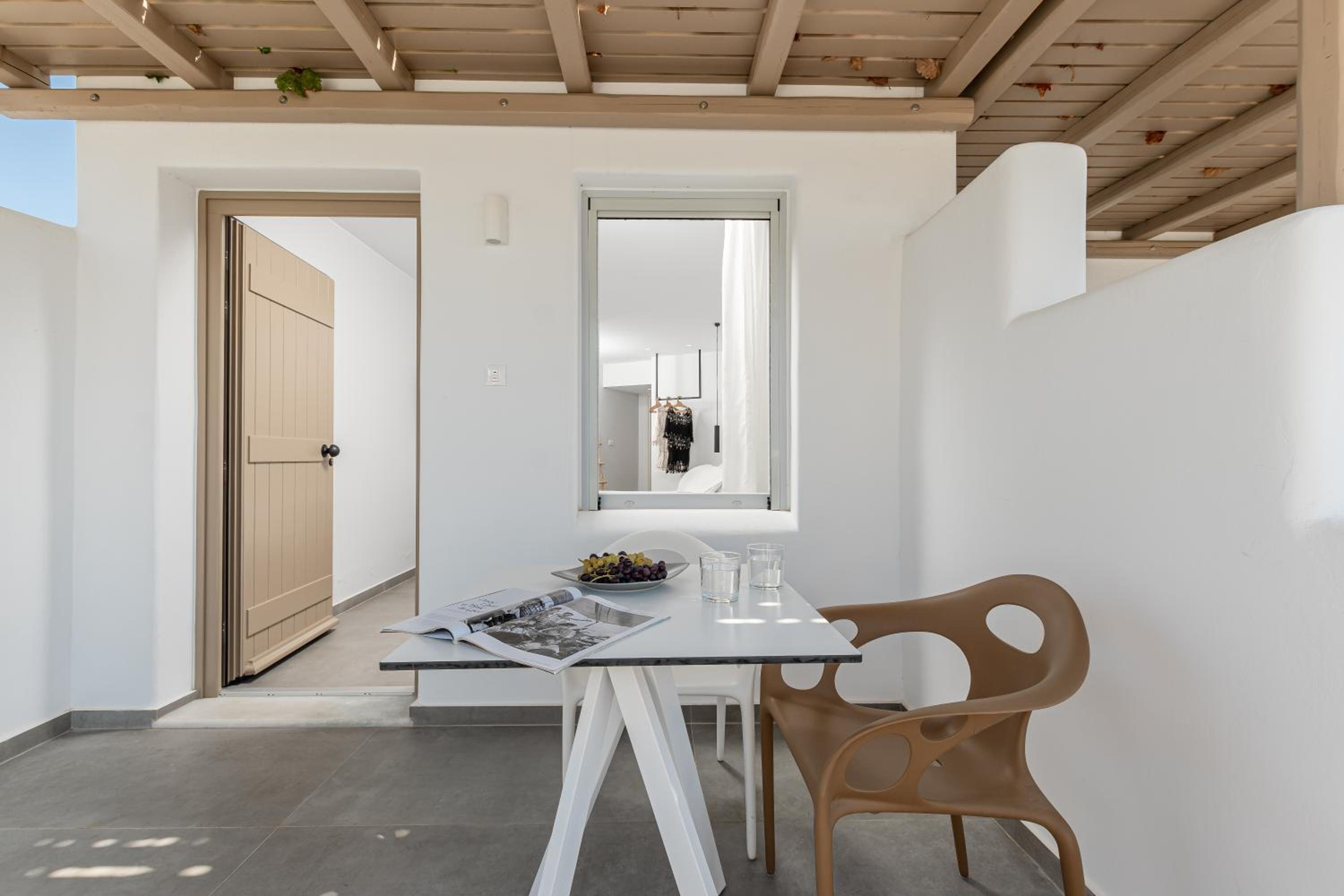 Premium Room with Garden view - Photo 10
