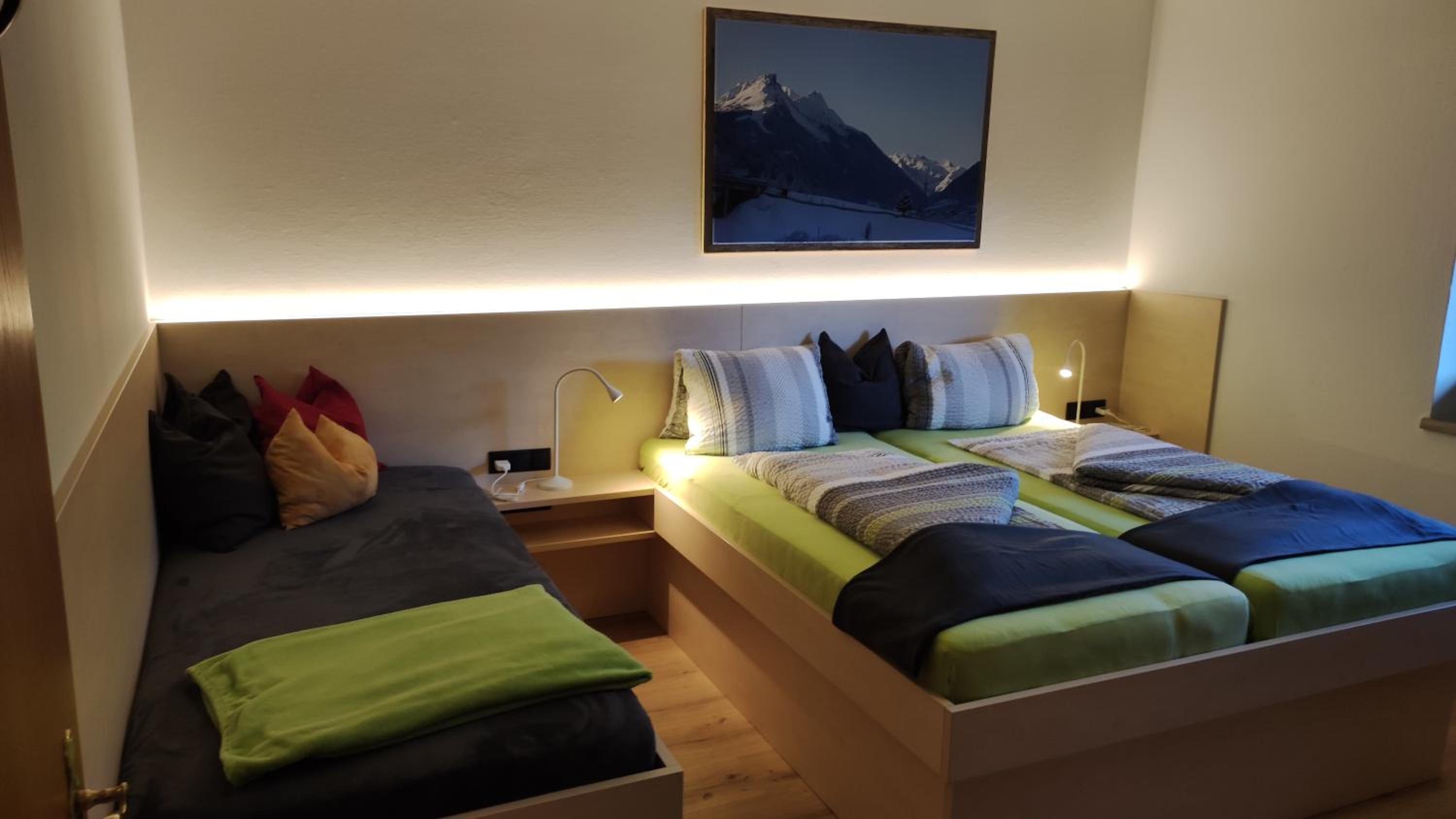 Two-Bedroom Apartment with Garden photo 1