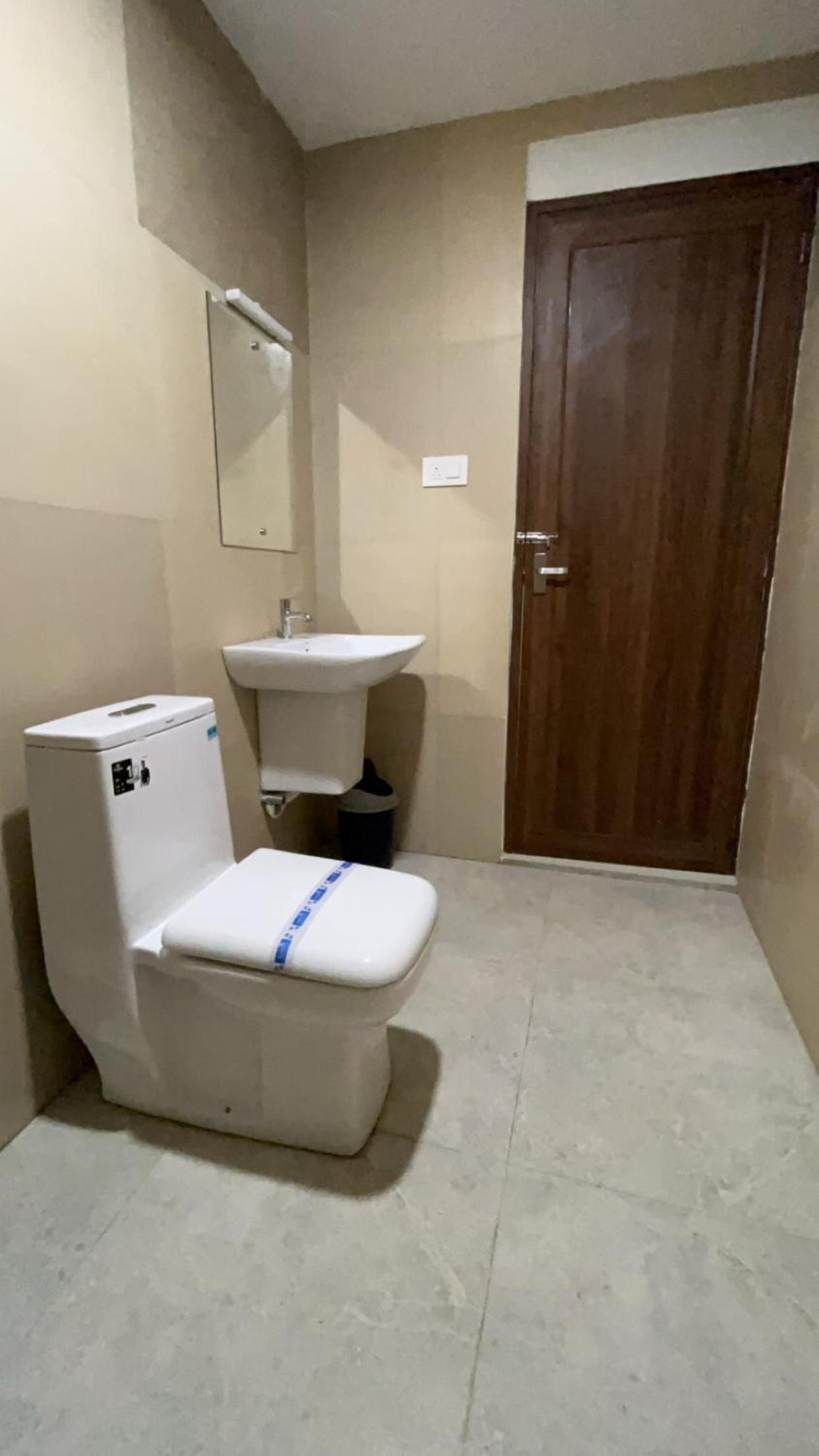 Deluxe Double Room - Photo 8