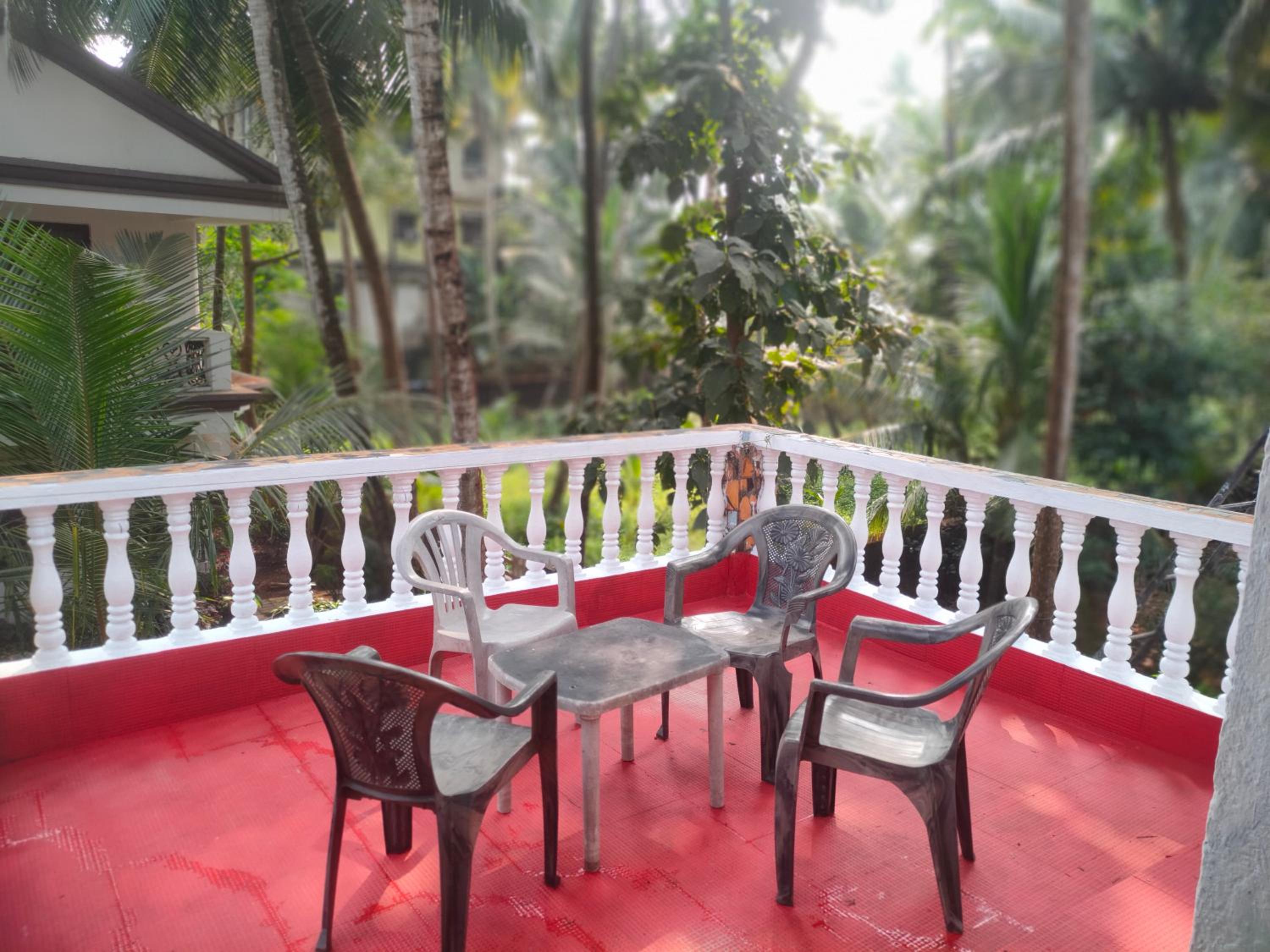 Triple Room with Balcony photo 2