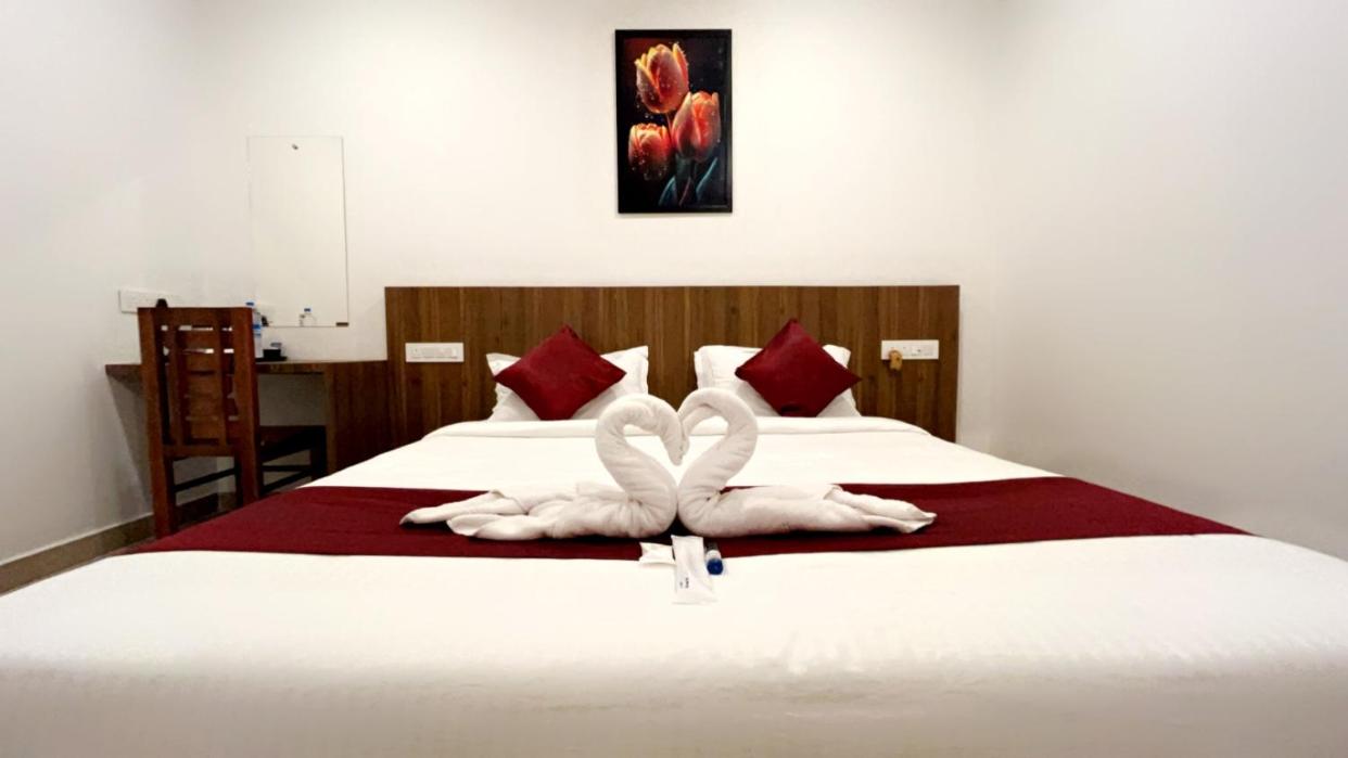 Deluxe Double Room - Photo 1
