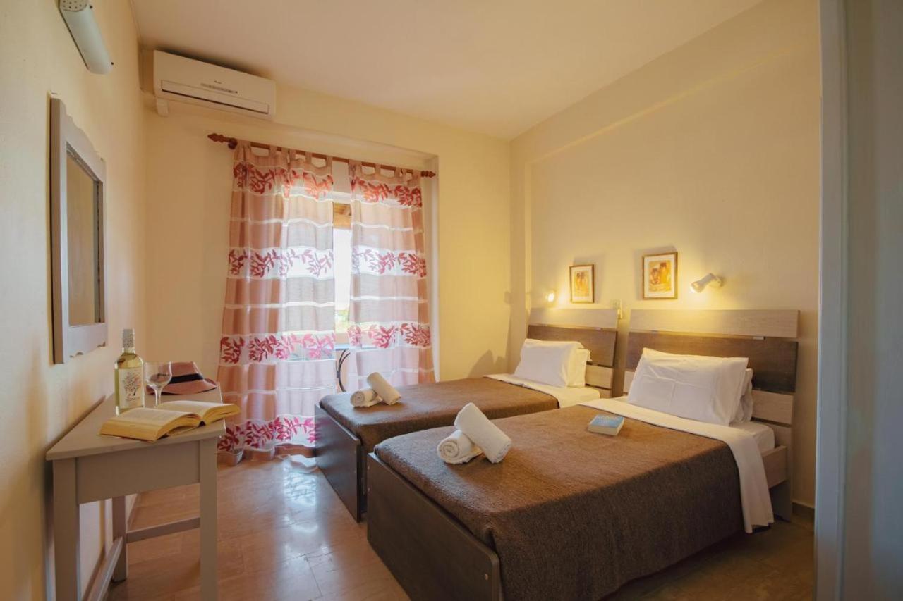 Triple Room with Balcony photo 3