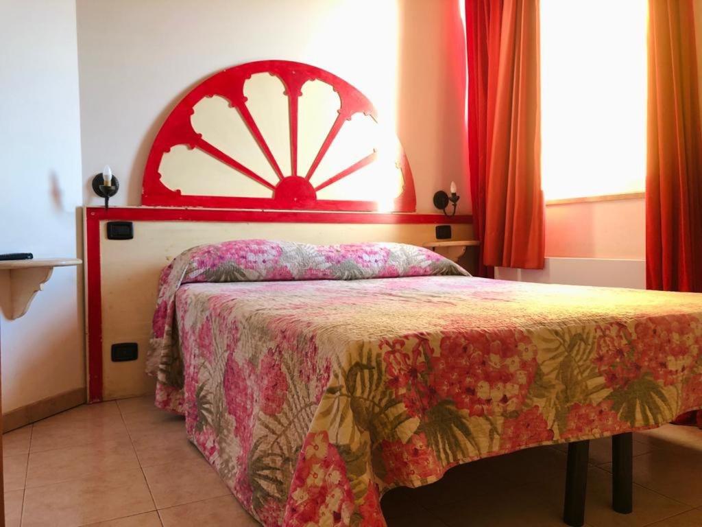 Double or Twin Room - Photo 1