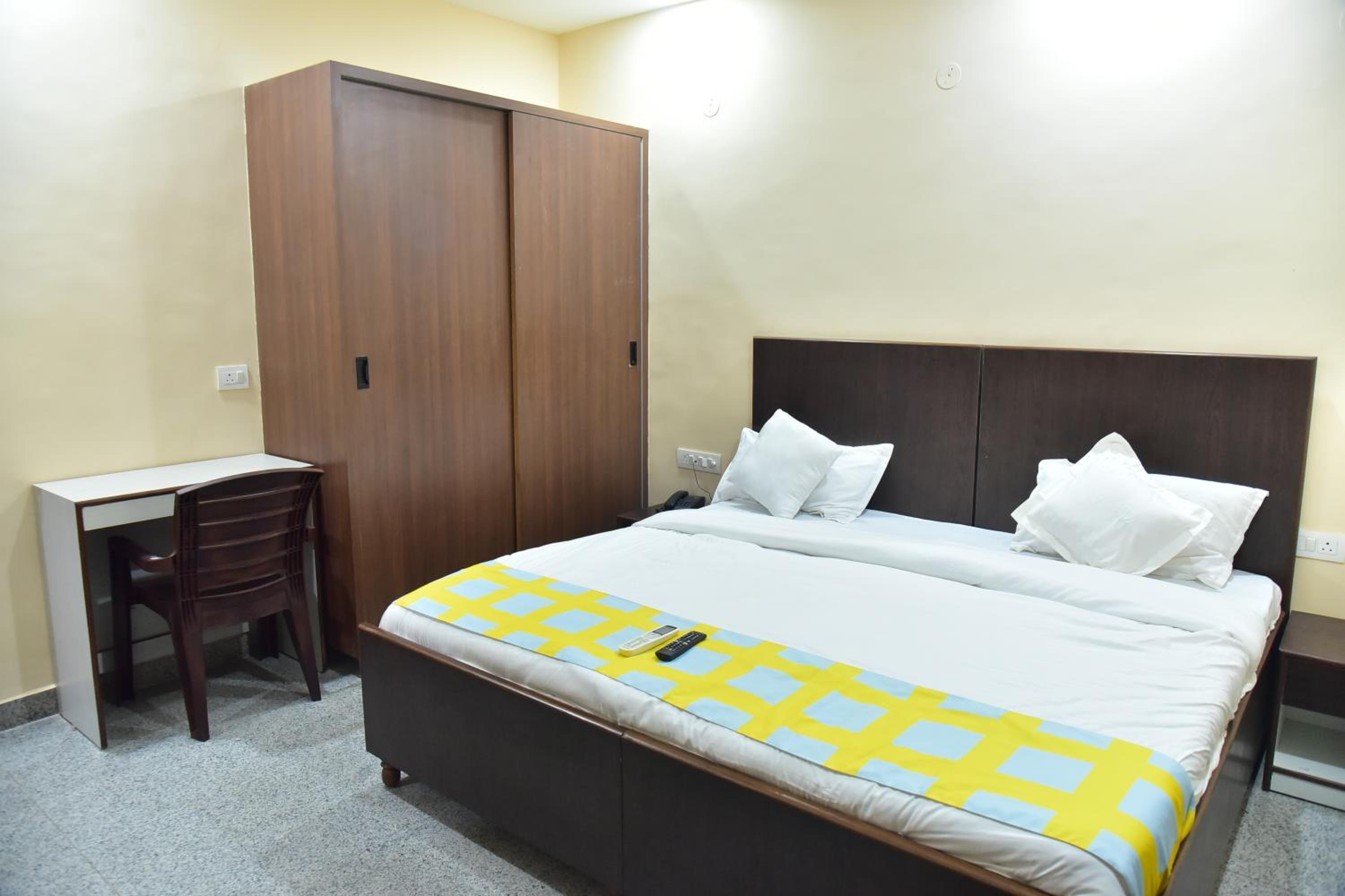 Double Room with Balcony photo 3