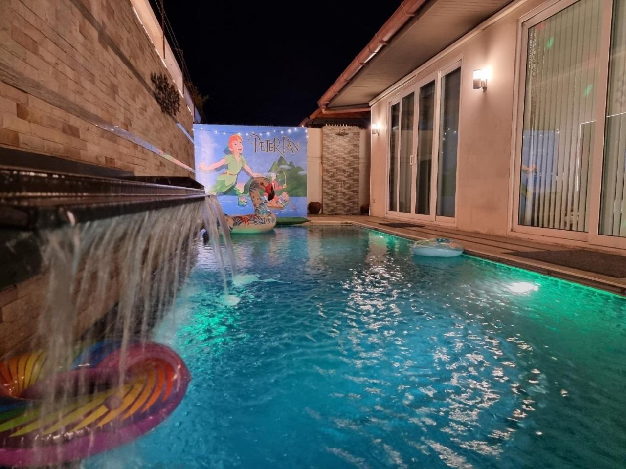 Villa with Private Pool - Photo 54