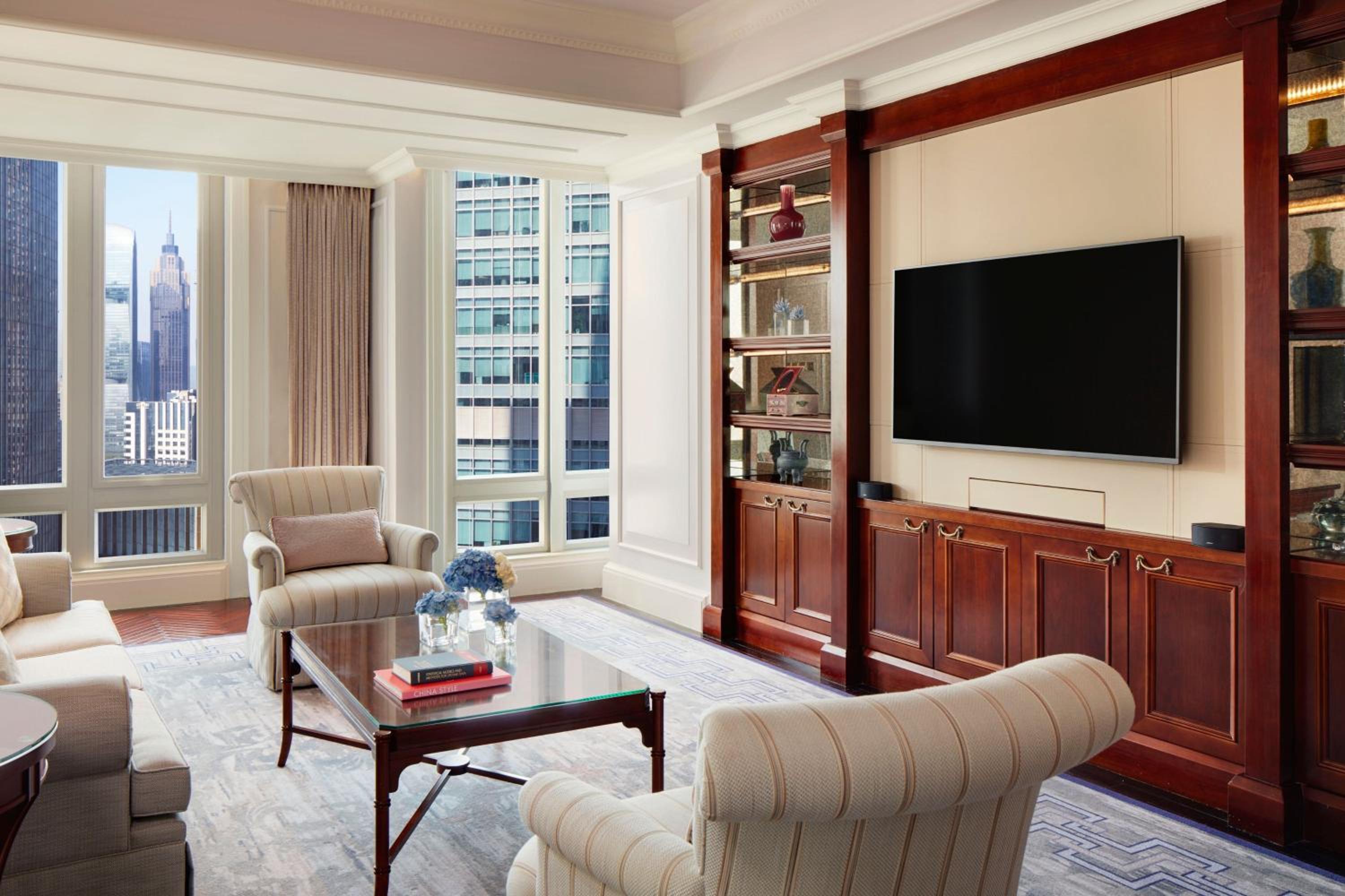Club City View Suite - Photo 1