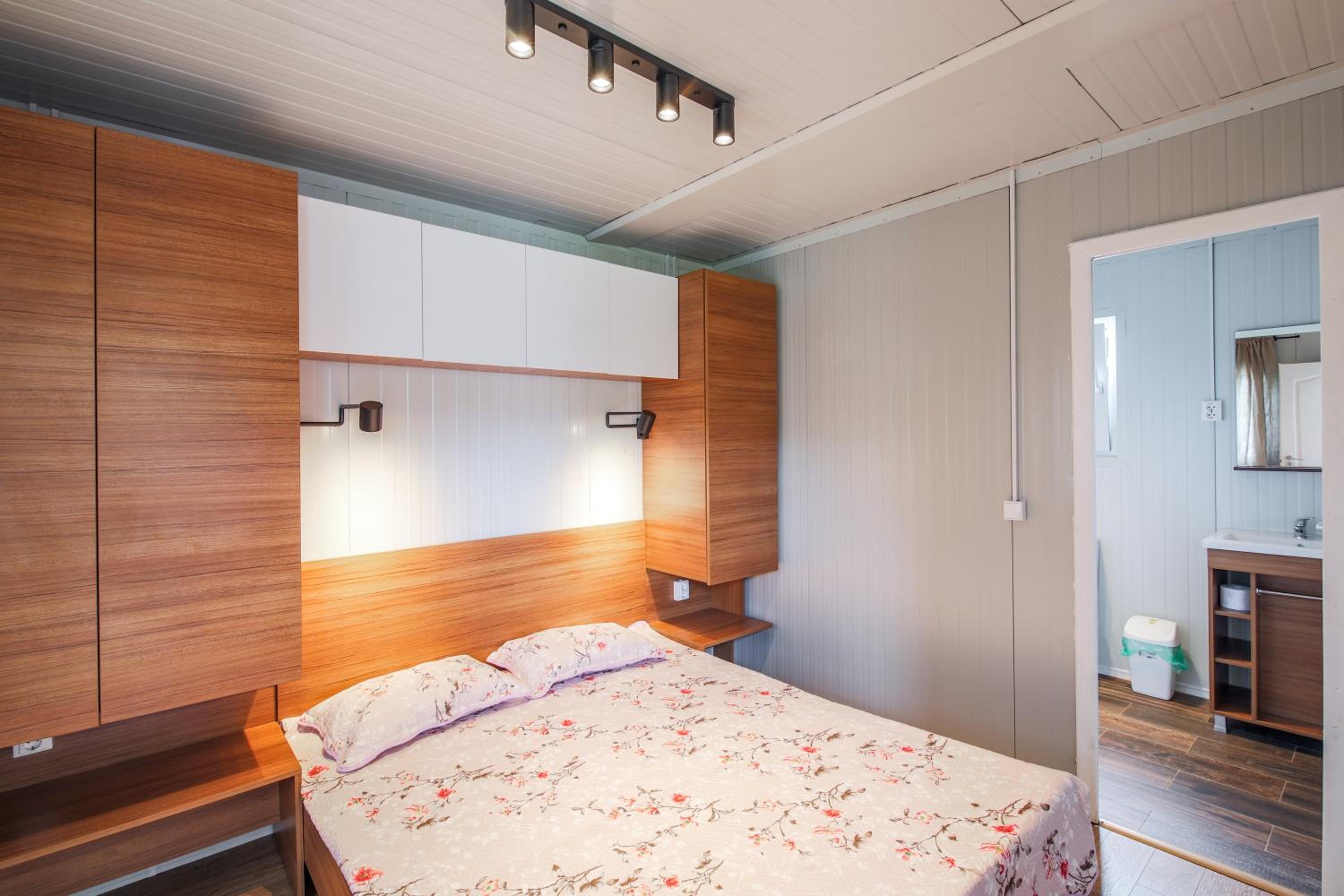 Two-Bedroom House photo 1