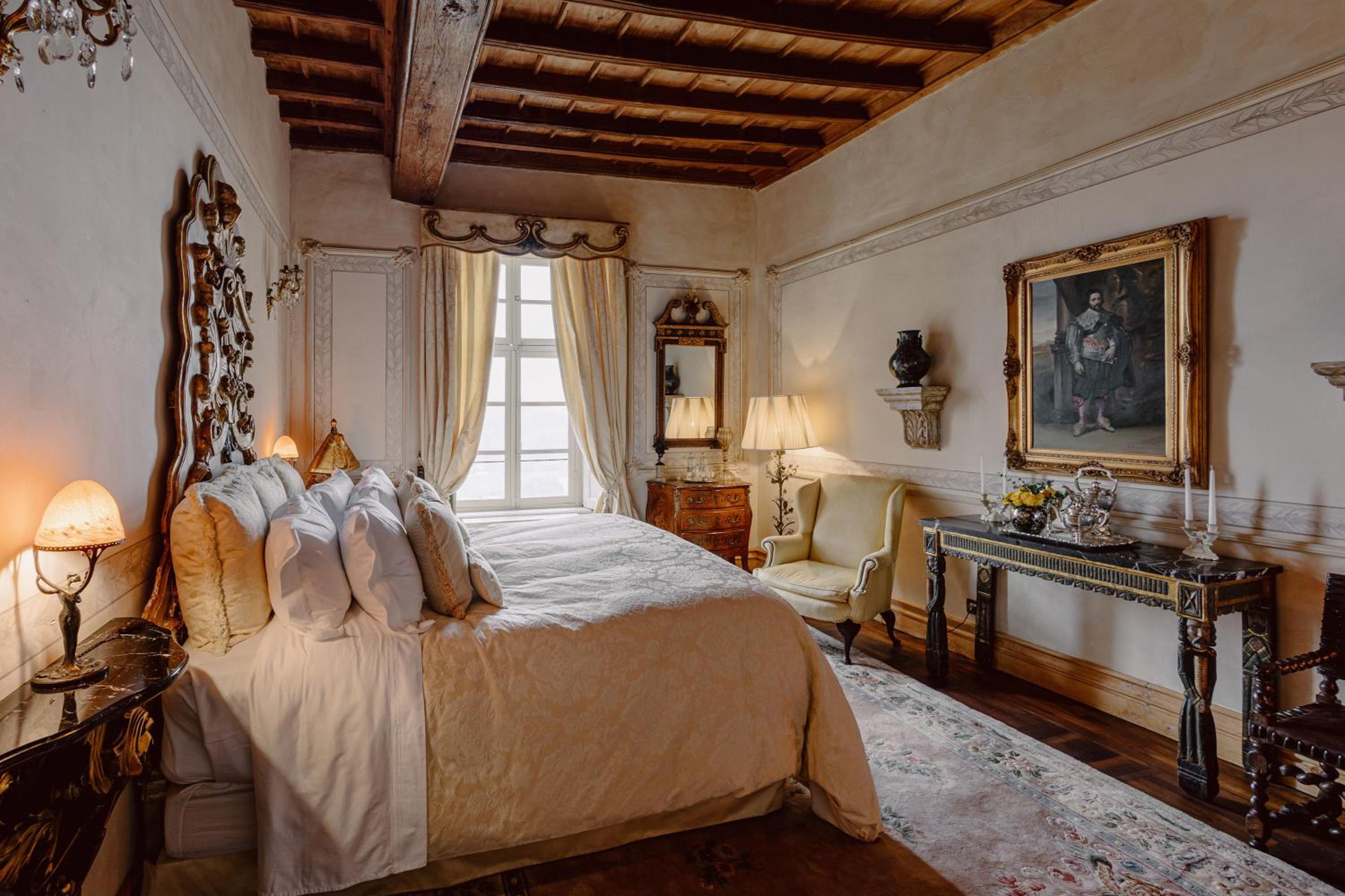 Spanish Room