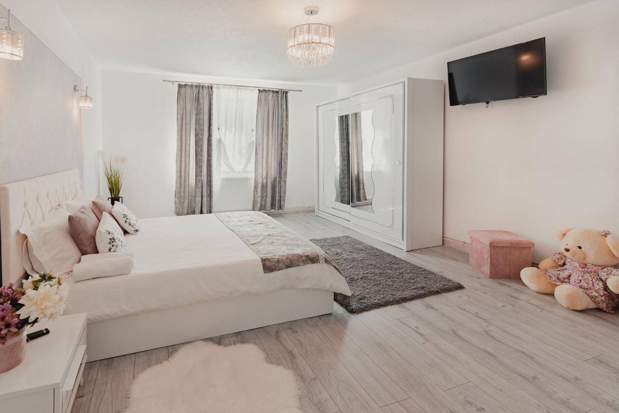 Two-Bedroom Apartment - Photo 15