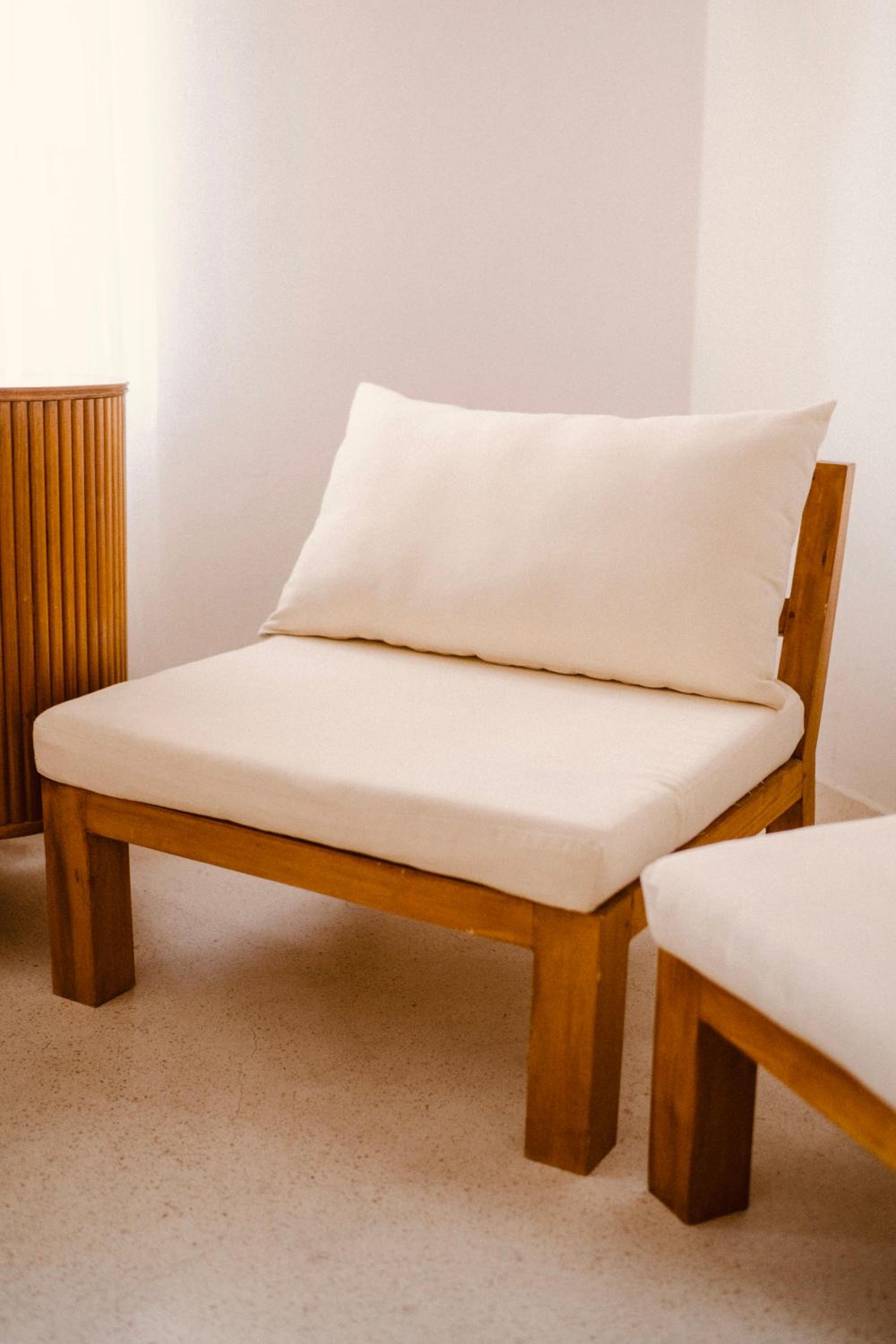 Deluxe King Suite - Photo 23