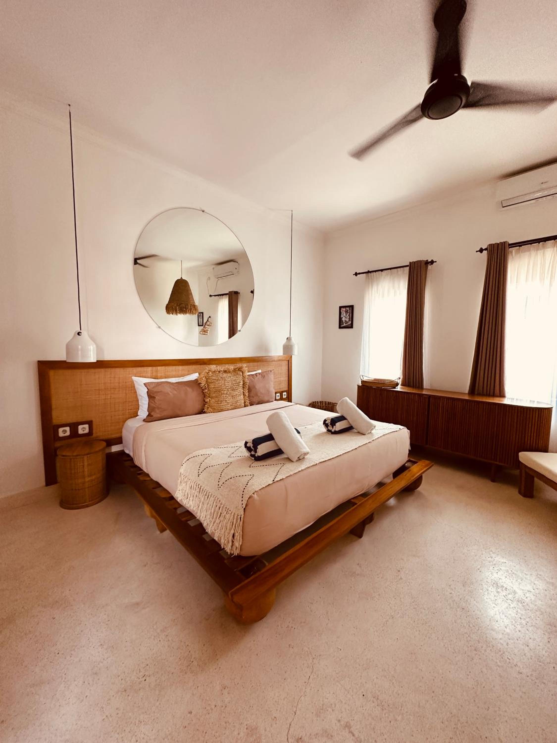 Deluxe King Suite - Photo 1