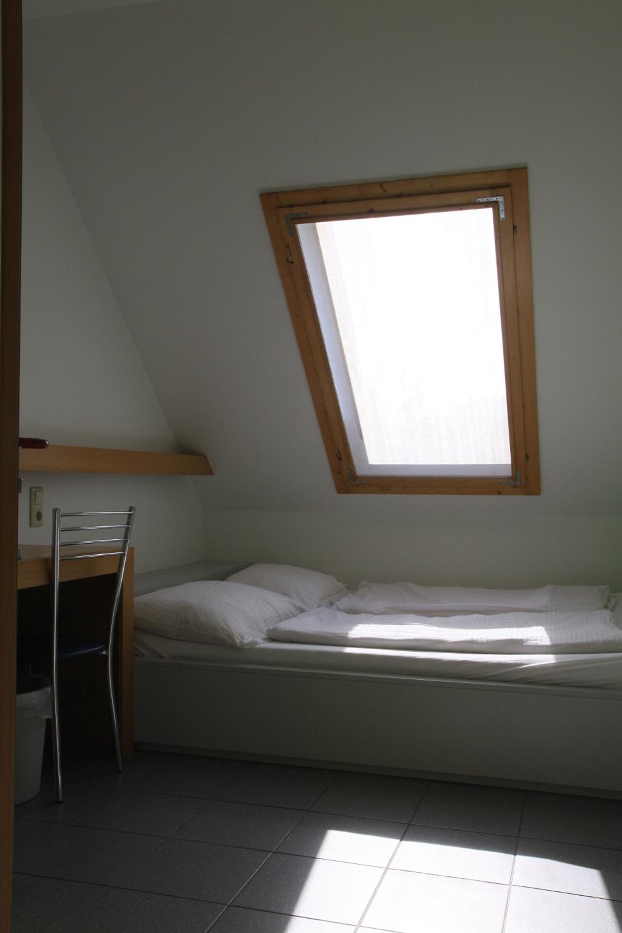 Budget Double or Twin Room photo 3