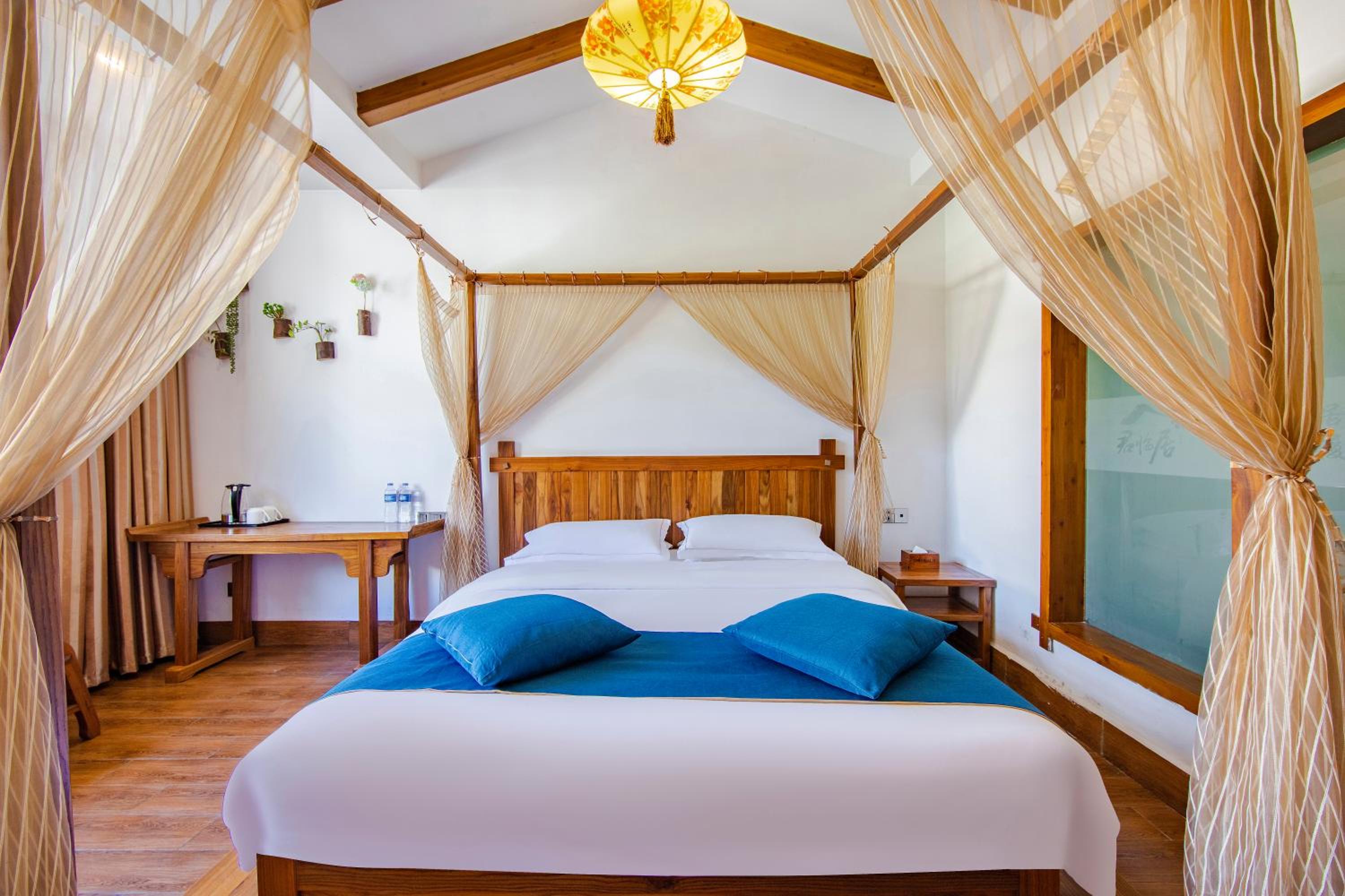 Deluxe Double Room with Mountain View photo 2