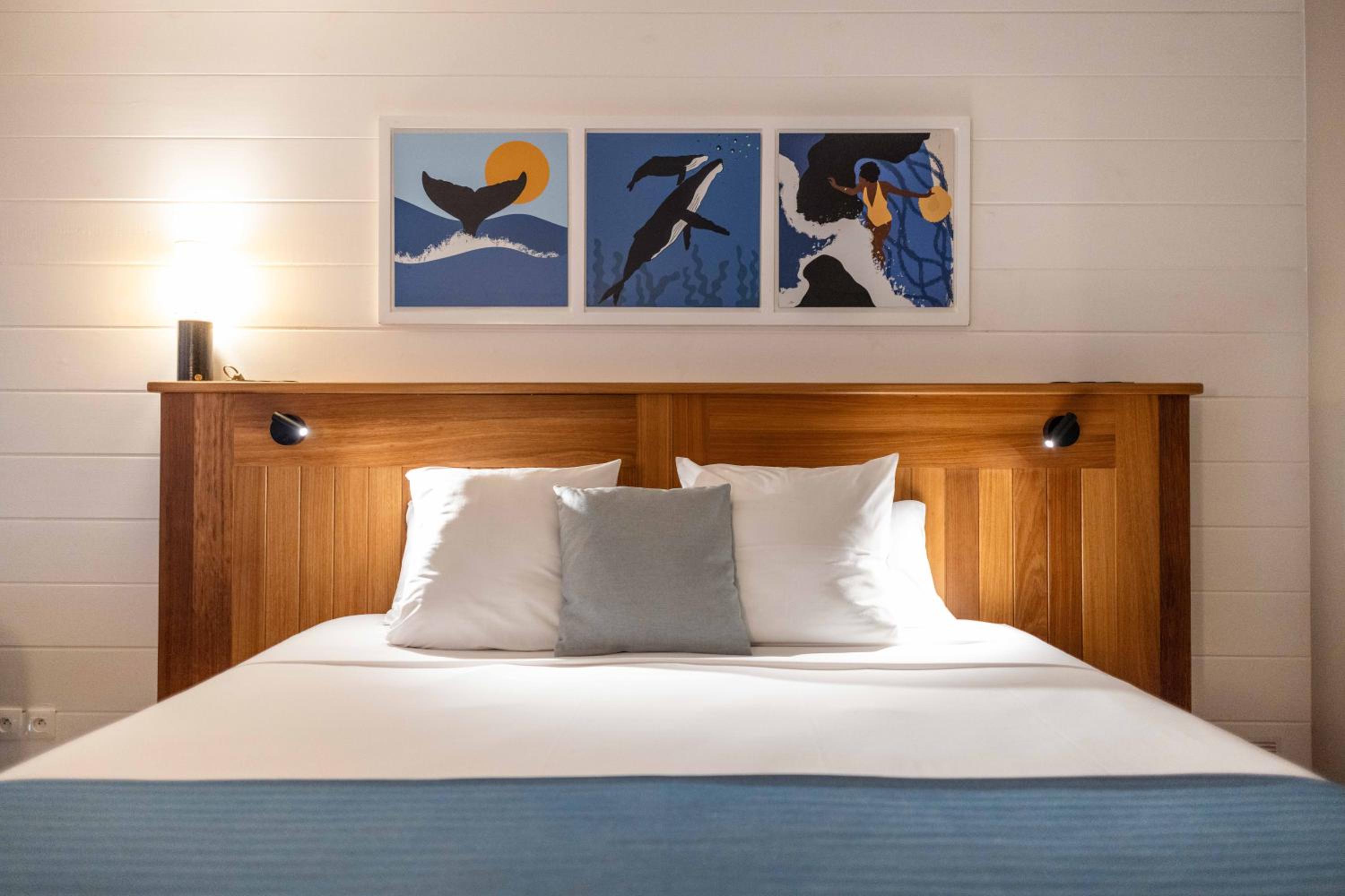 Deluxe Room with Ocean View