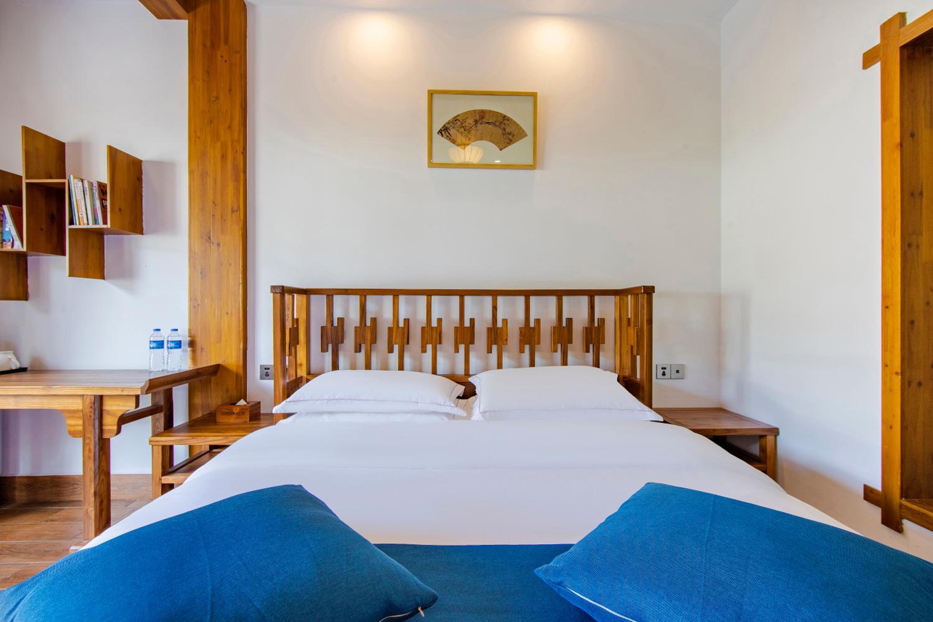 Deluxe Double Room with Balcony photo 1