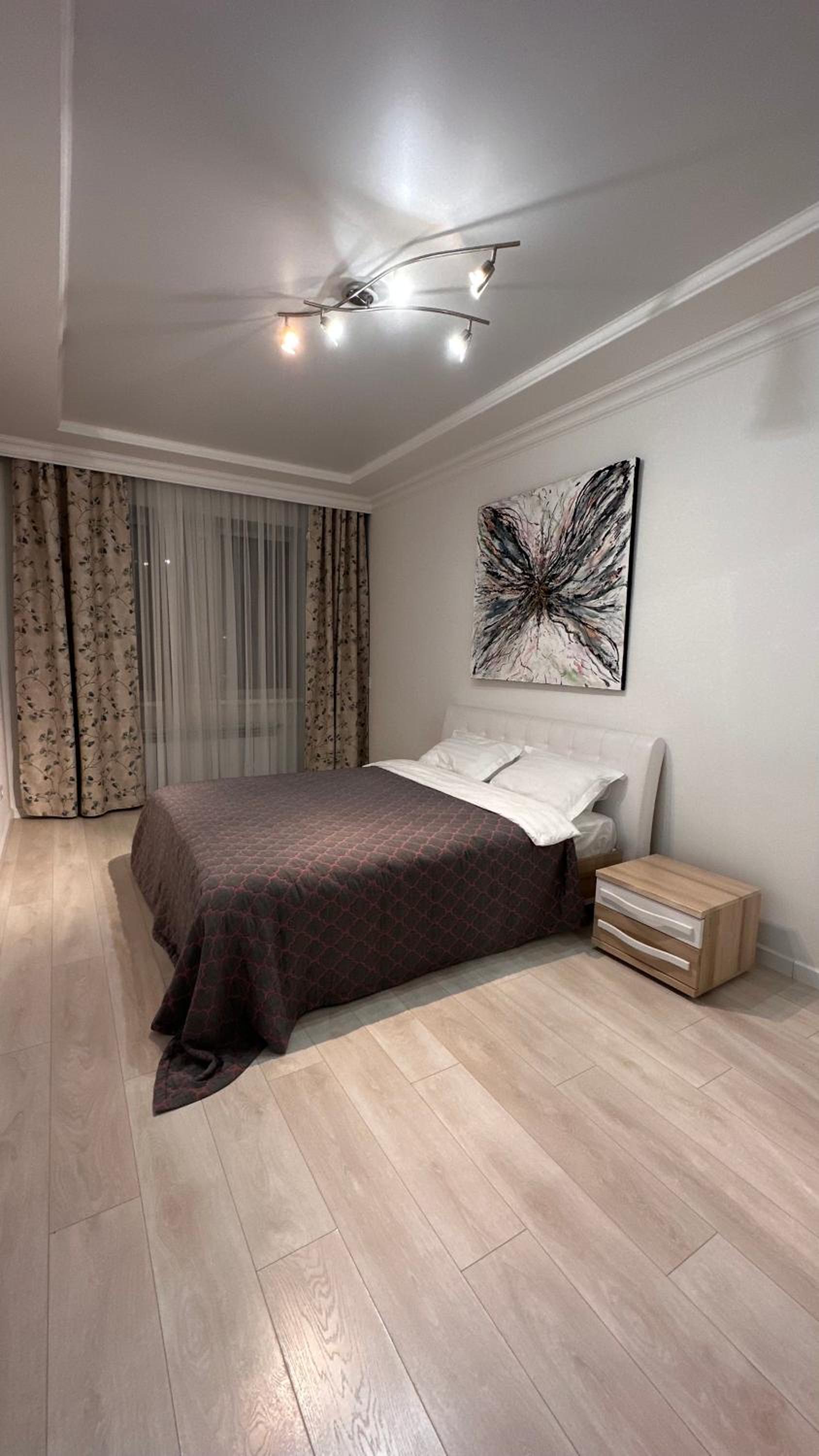 One-Bedroom Apartment photo 2