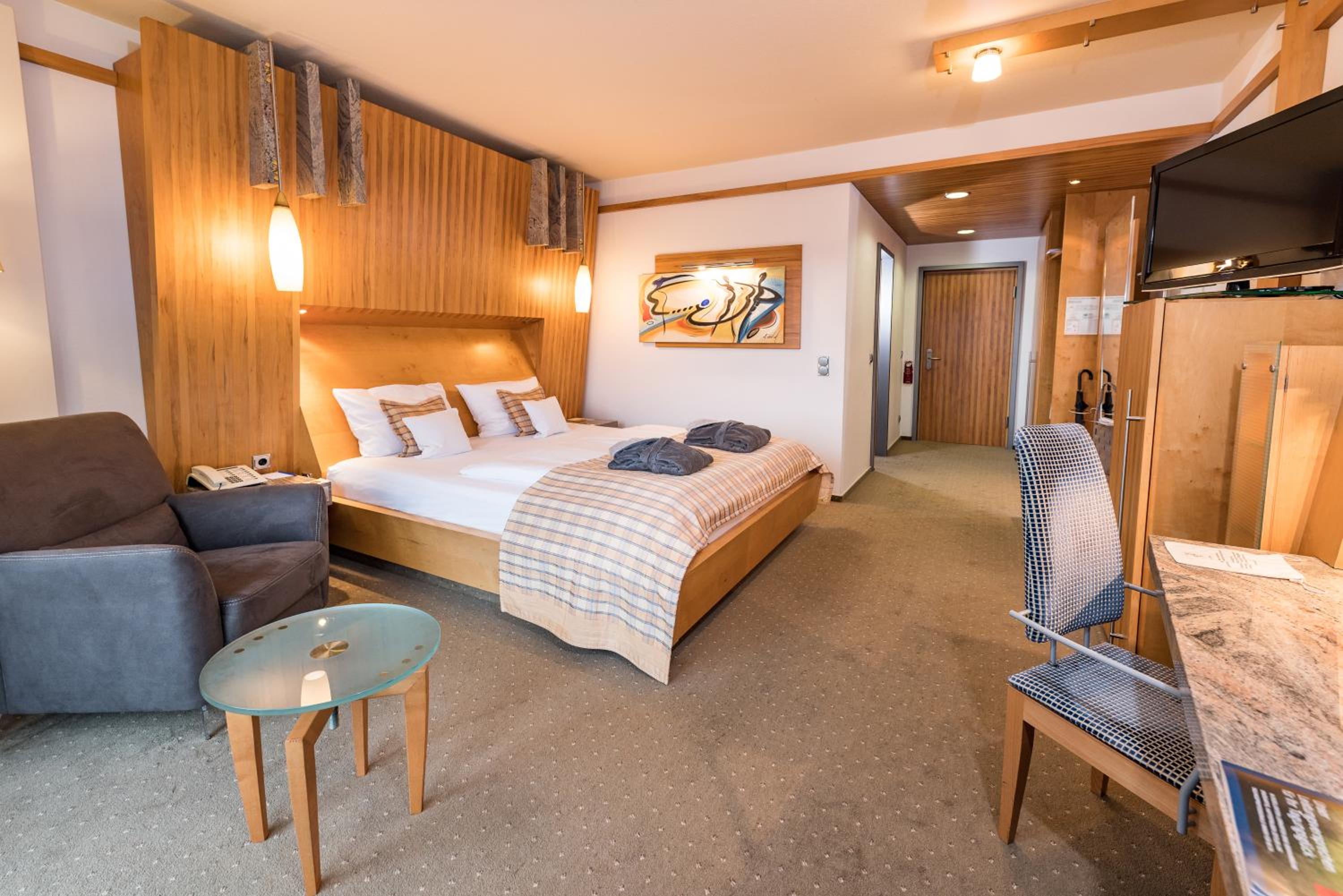 Deluxe Double Room Main Building - Photo 2