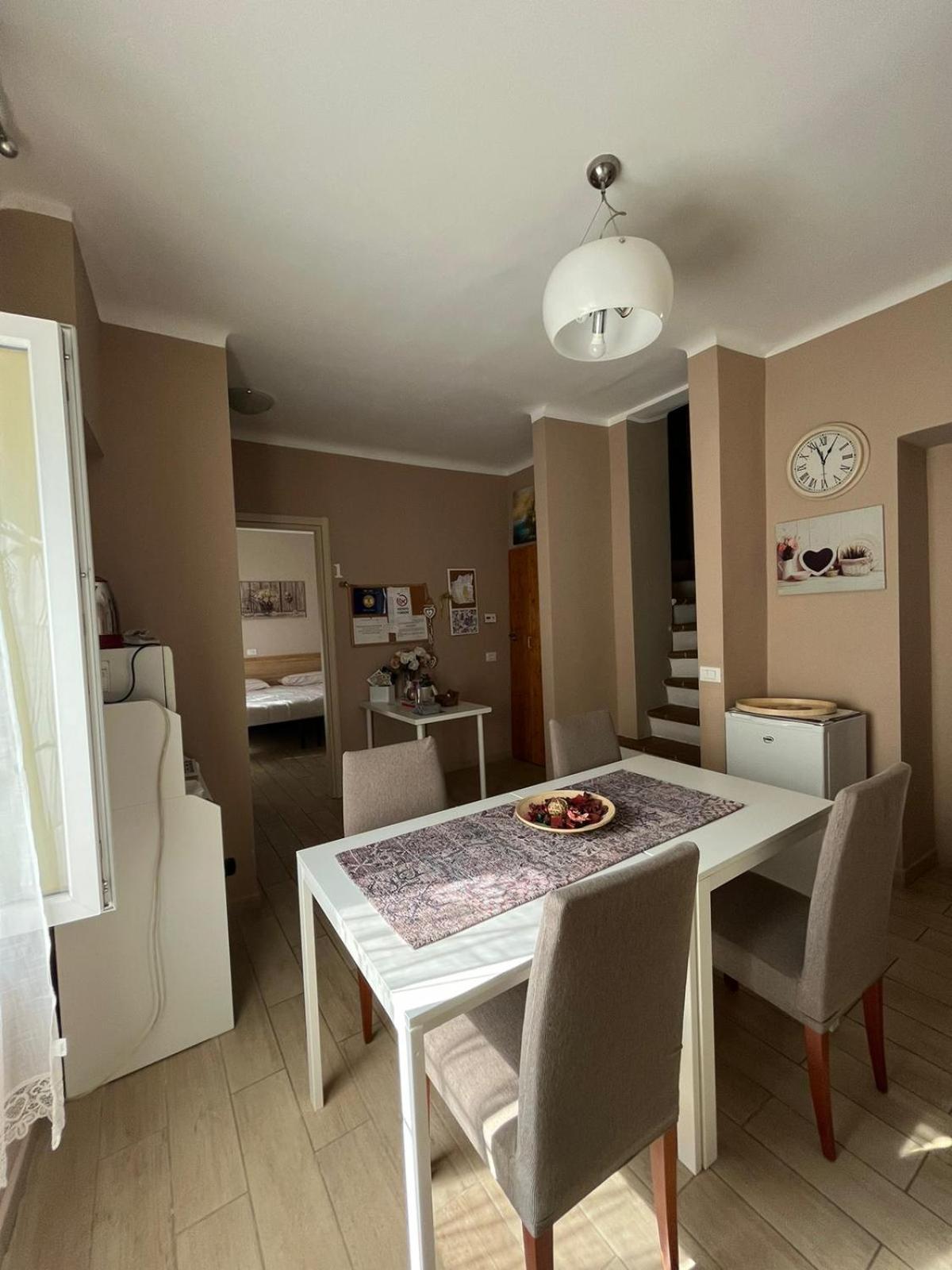 Double or Twin Room - Photo 4