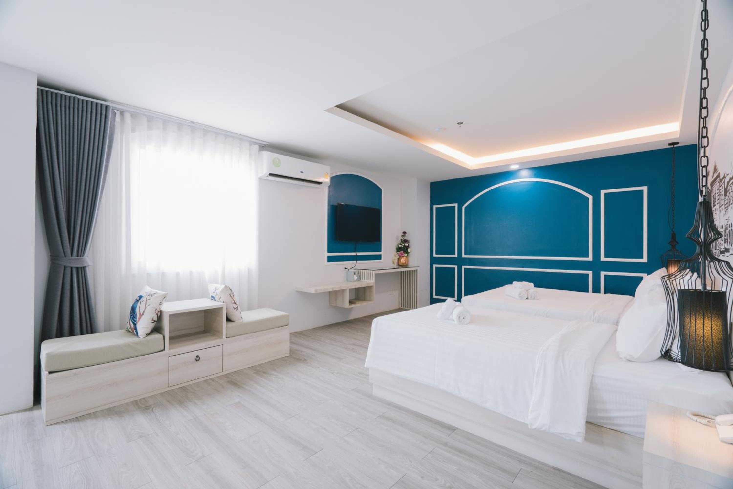 Deluxe Triple Room - Photo 5