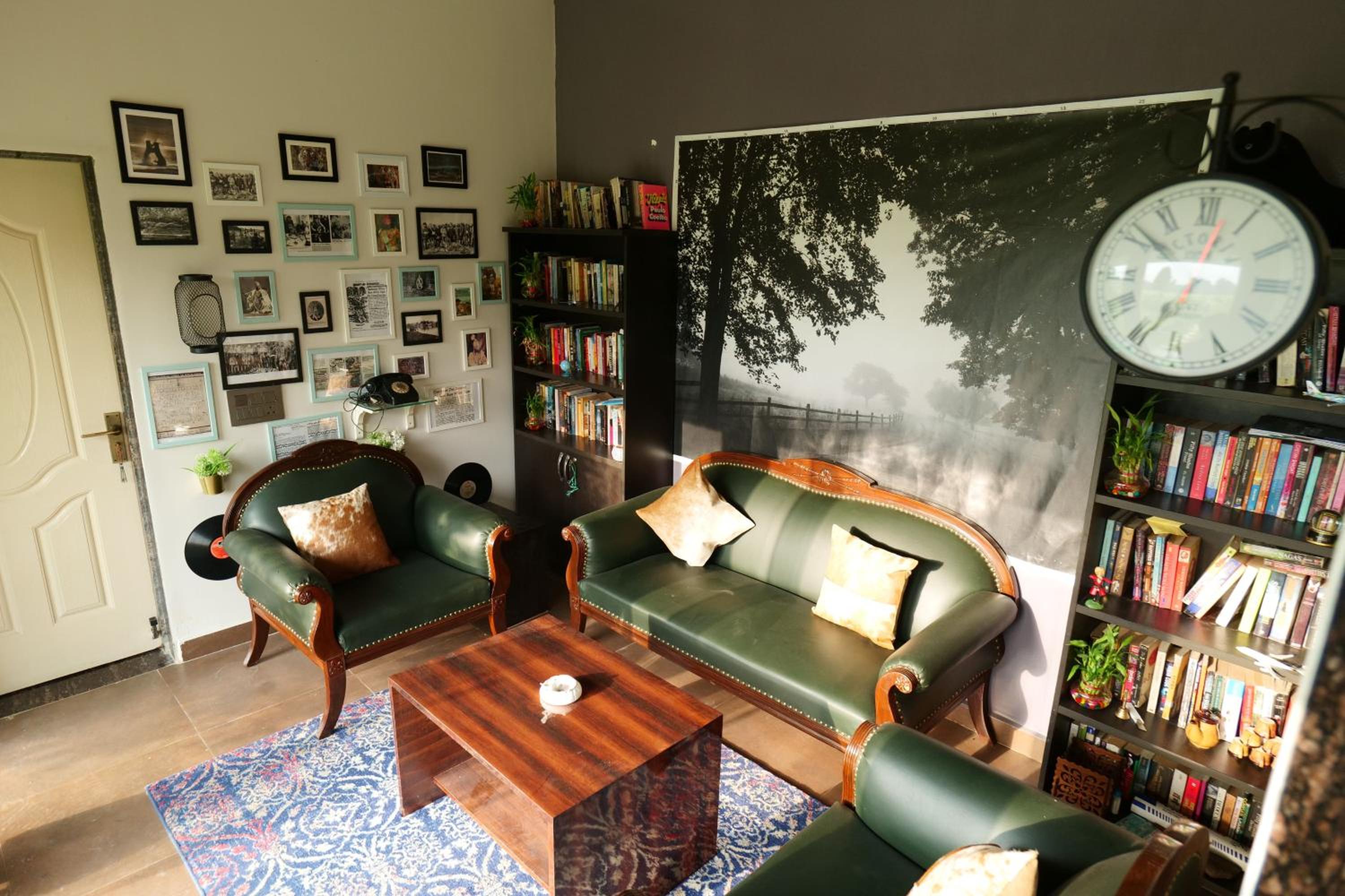 Queen Room with Pool View
