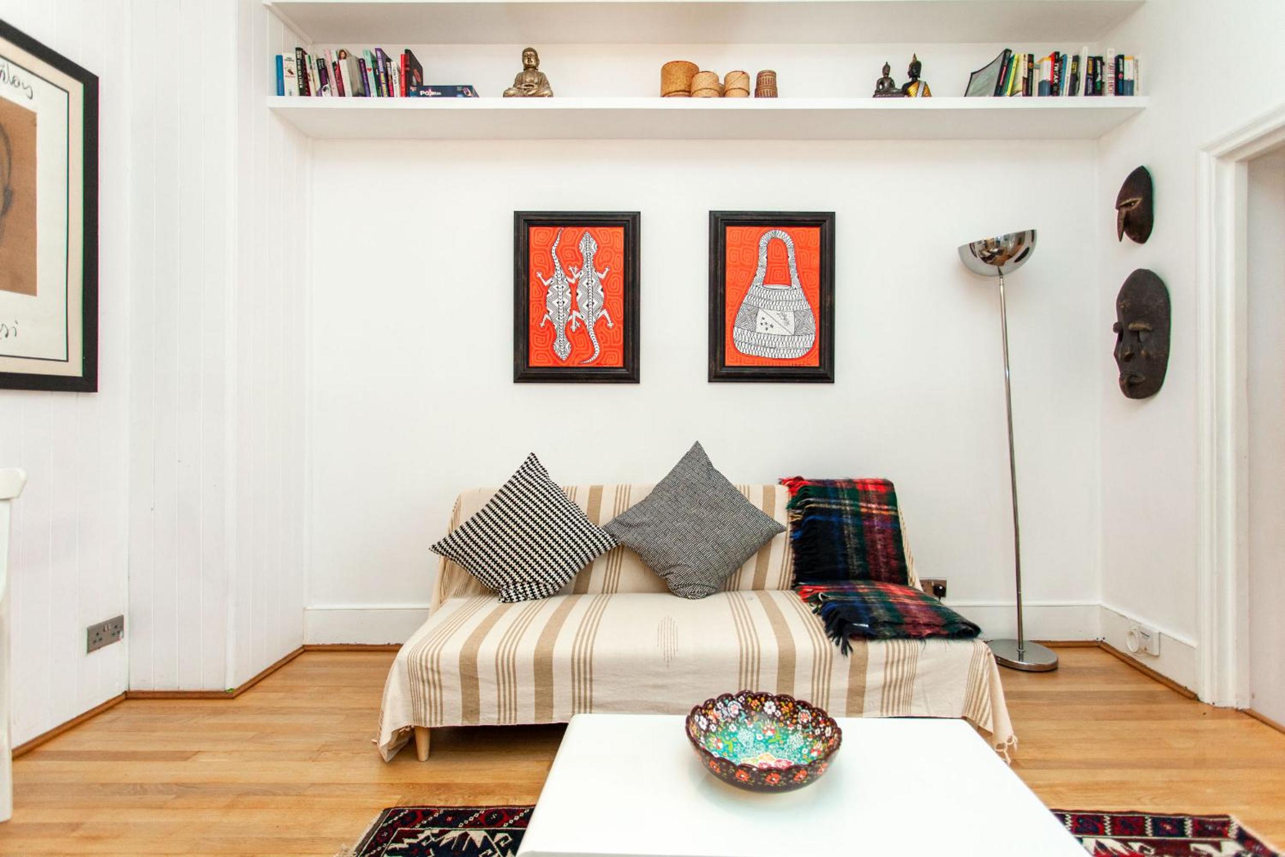 One-Bedroom Apartment photo 3