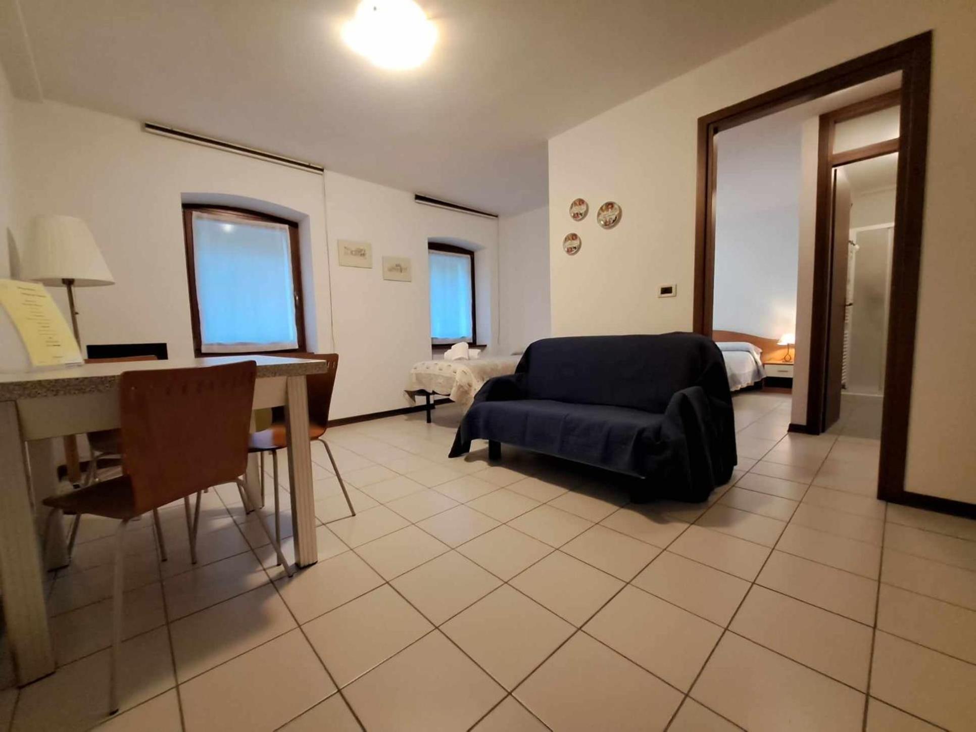 Triple Room with Private Bathroom photo 2