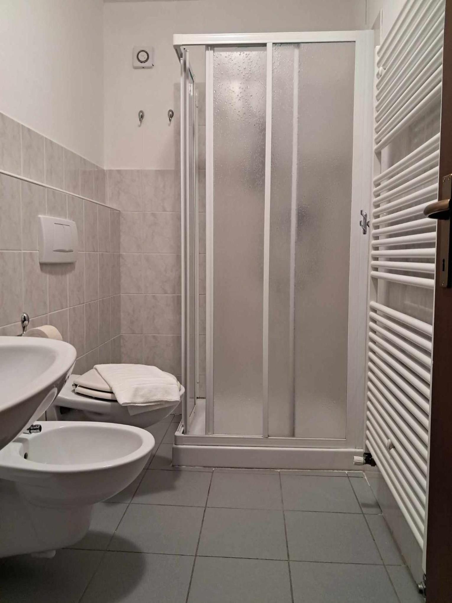 Triple Room with Private Bathroom photo 2