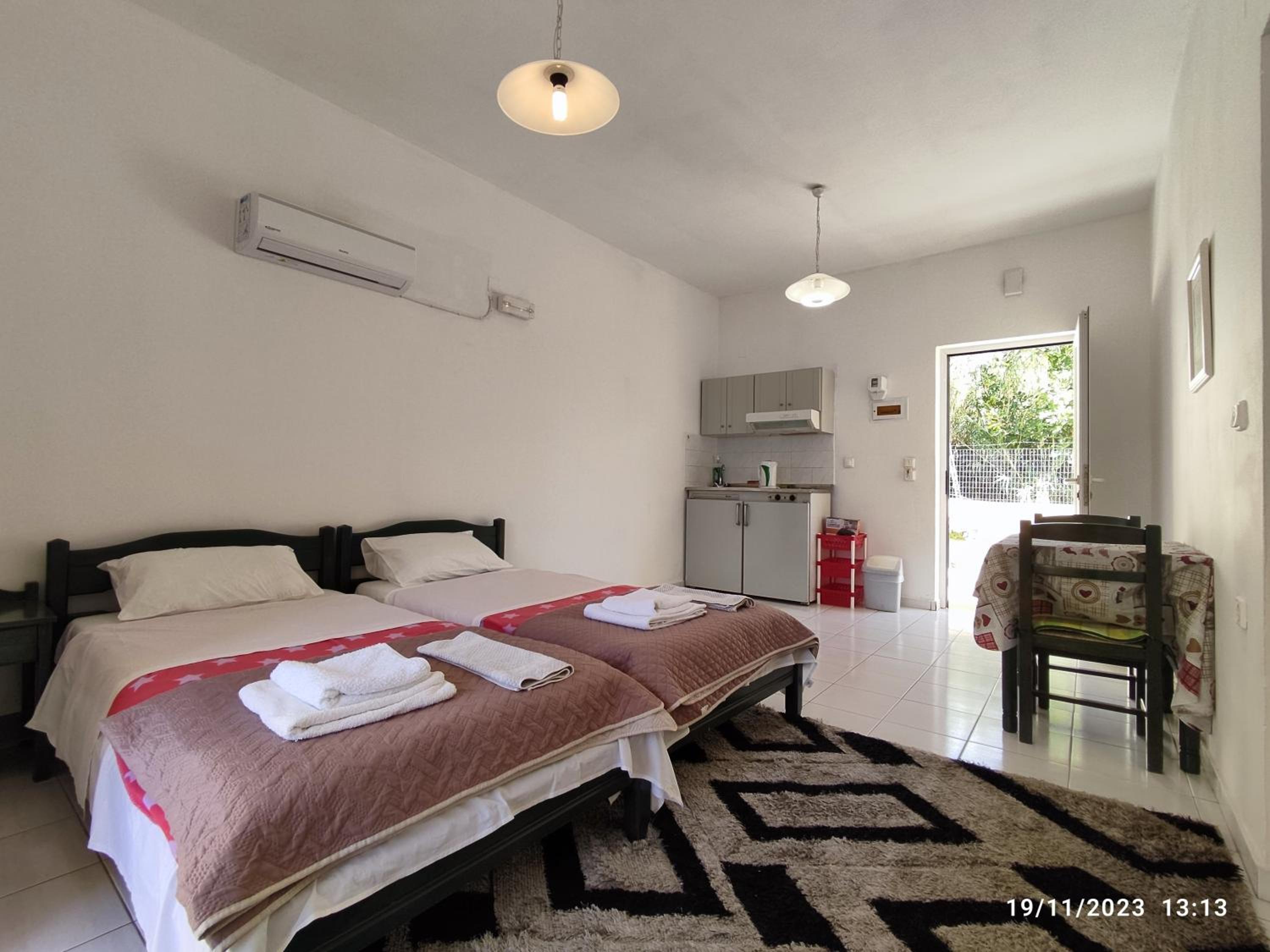 One-Bedroom Apartment with Balcony photo 1