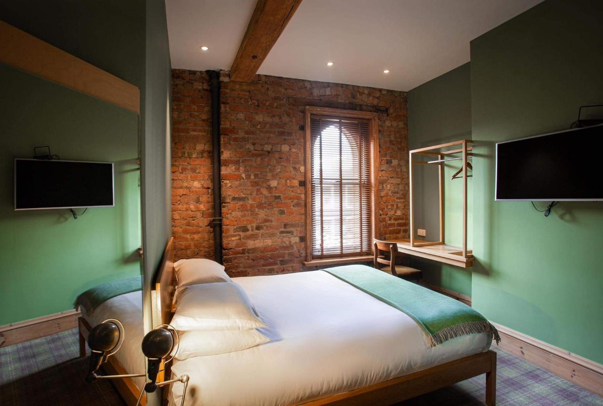Deluxe Double Room photo 2