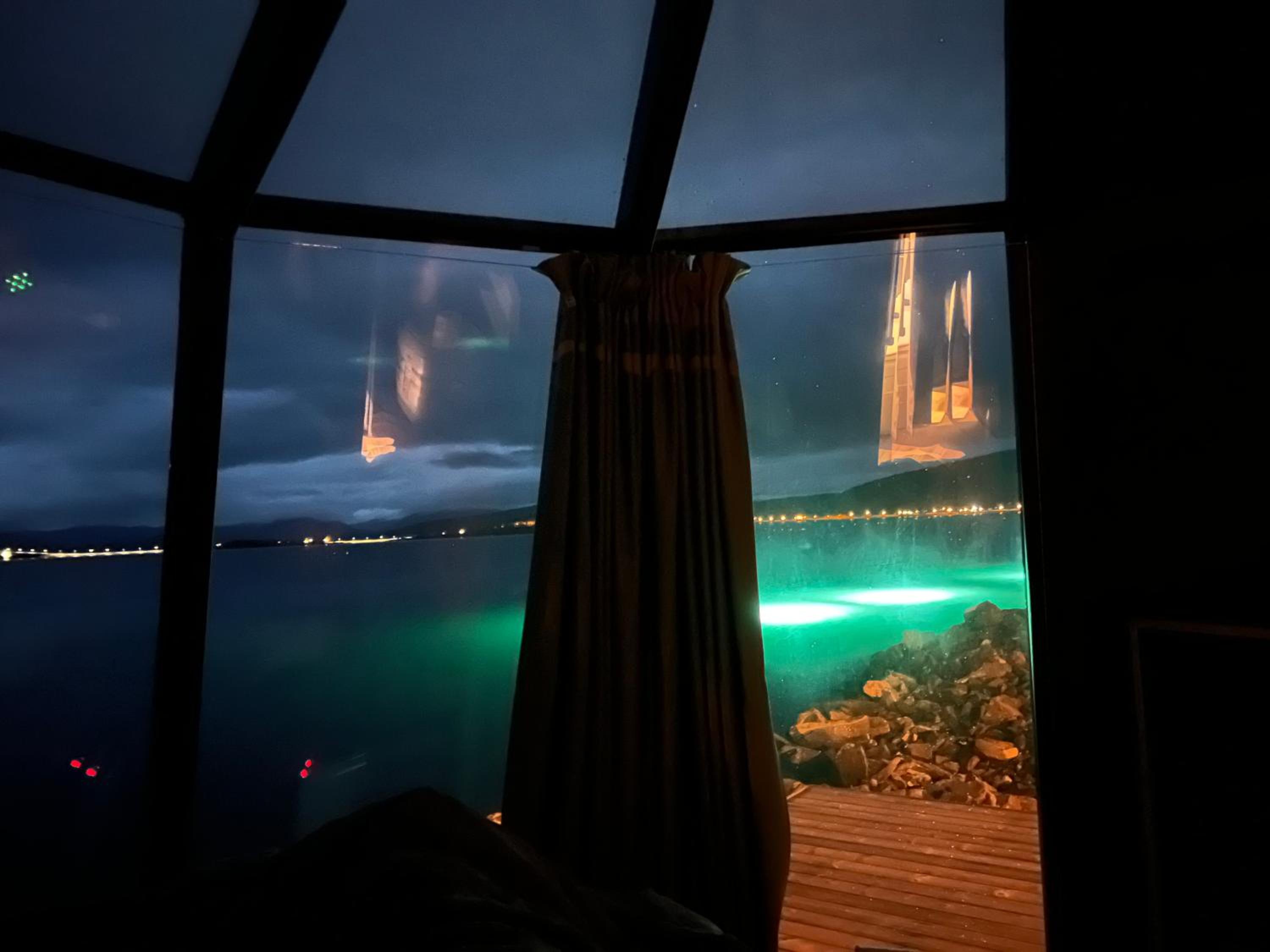 Deluxe Double Room with Balcony and Sea View - Photo 9
