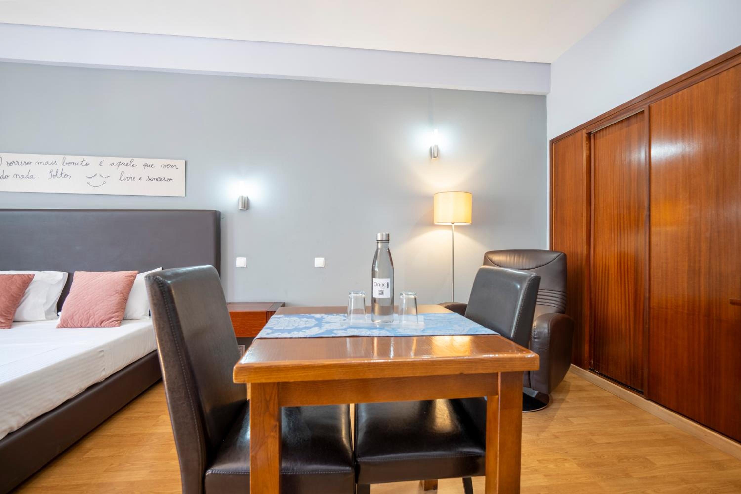 Double Room - Photo 4