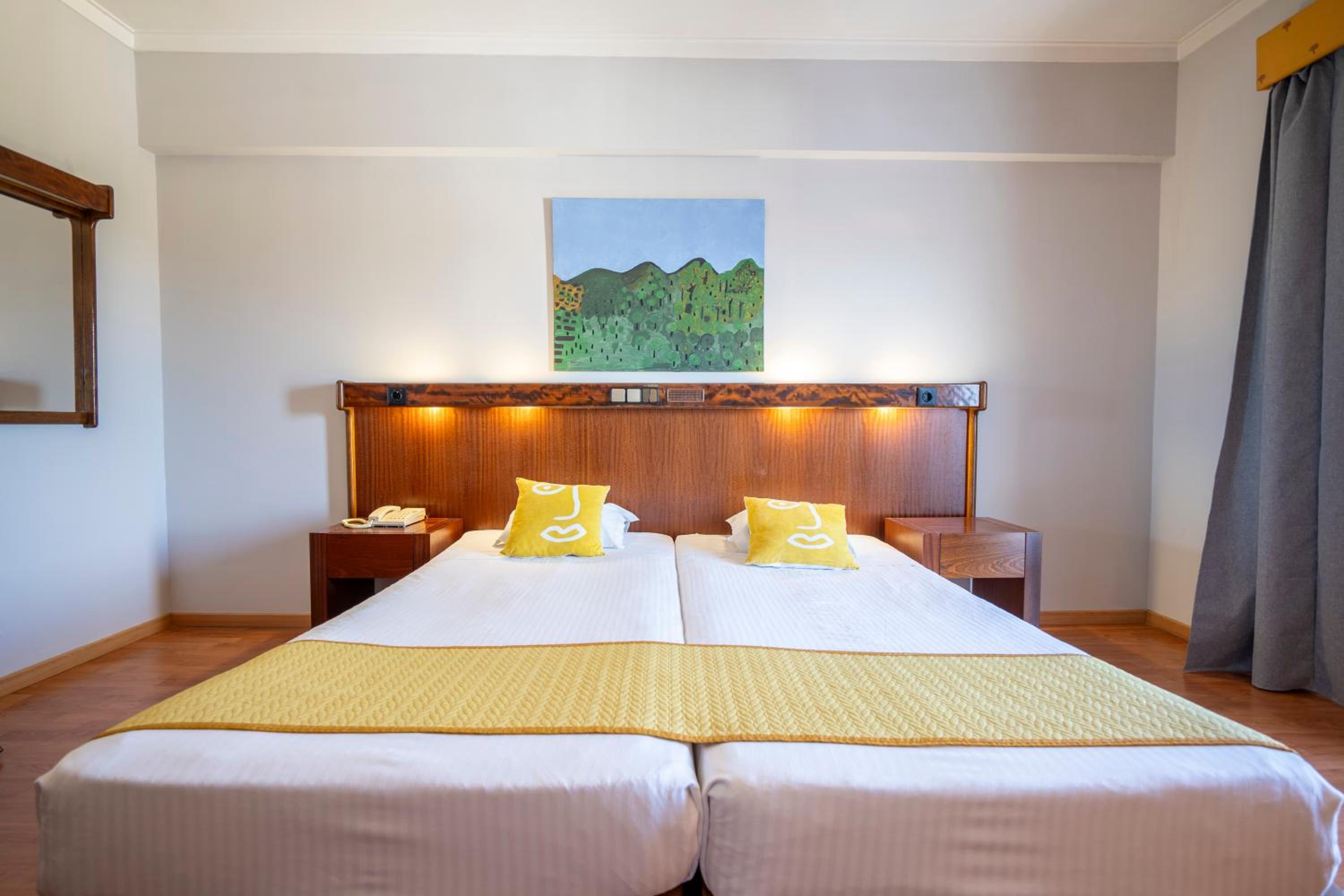 Twin Room - Photo 5