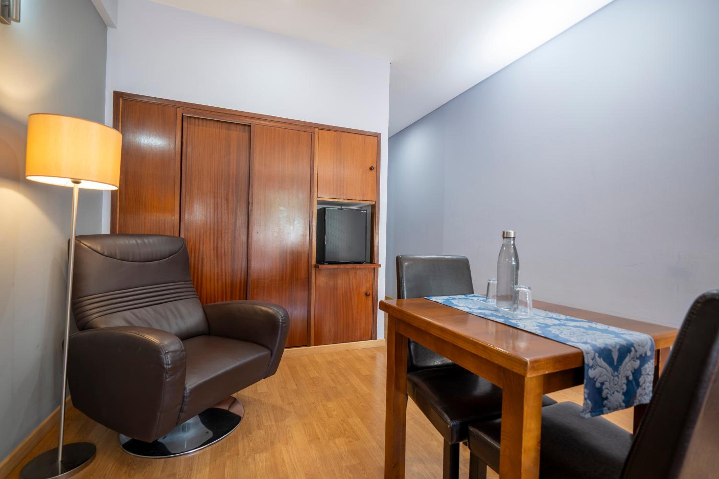 Double Room - Photo 5