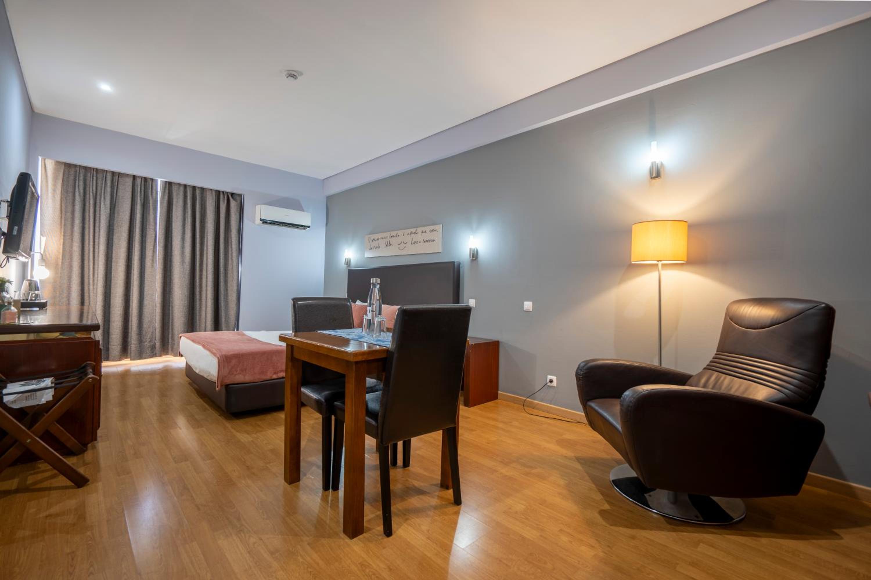 Double Room - Photo 15