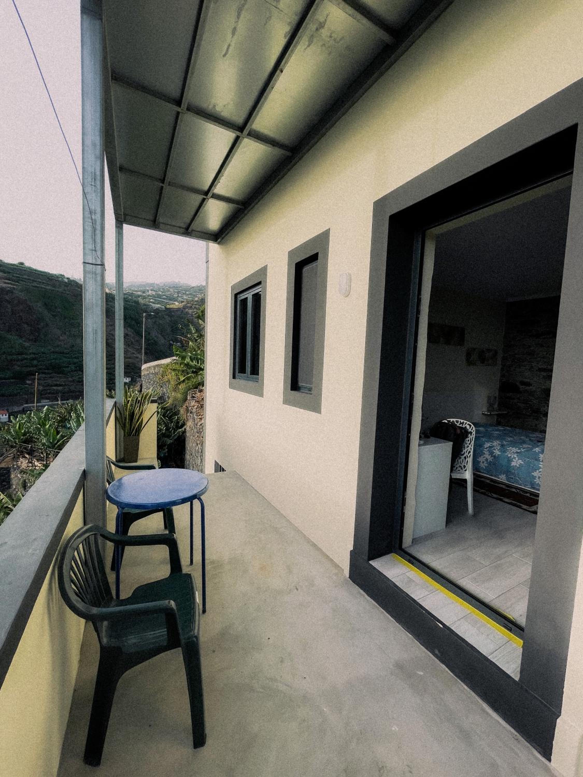 One-Bedroom House photo 2